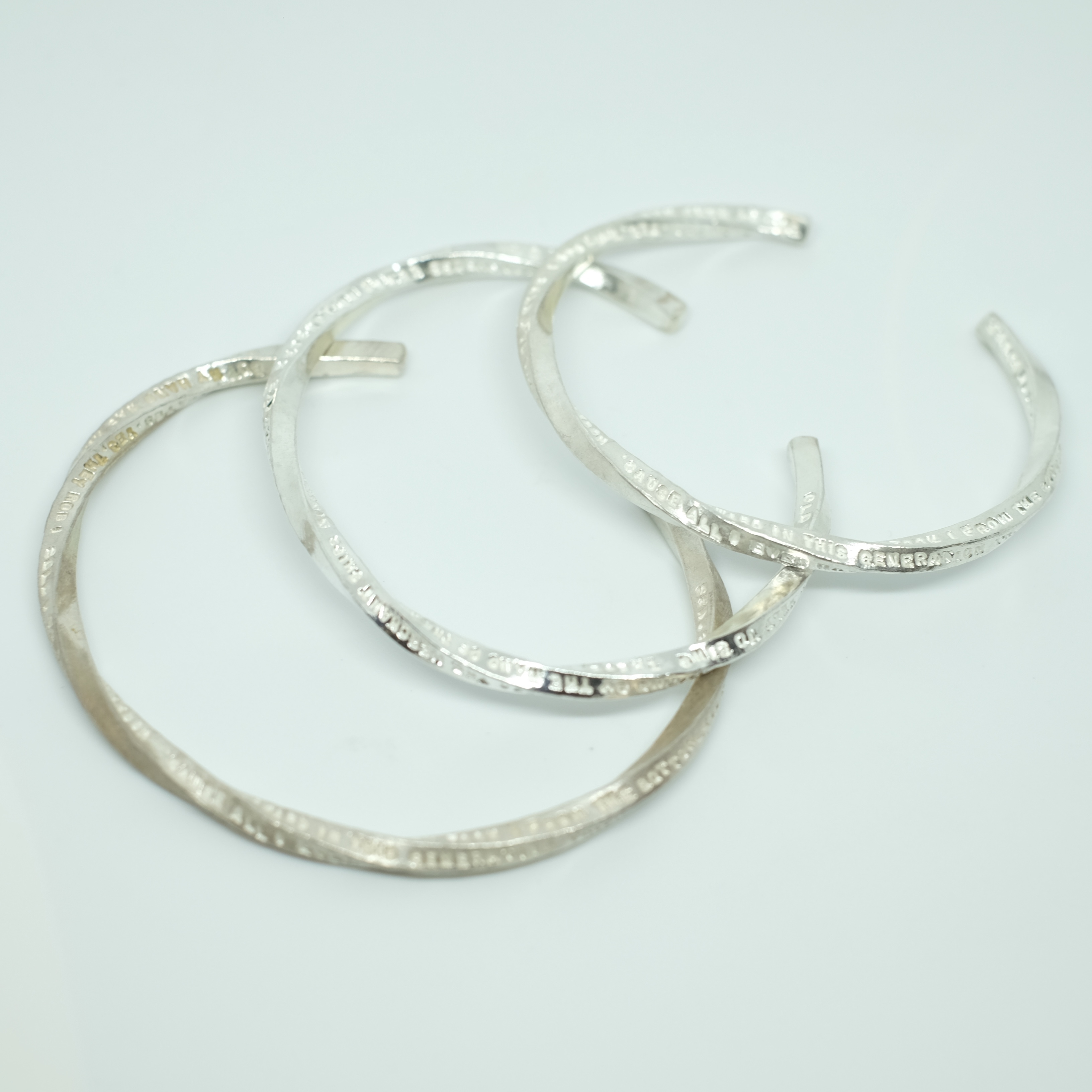 BBM 救いの歌バングル