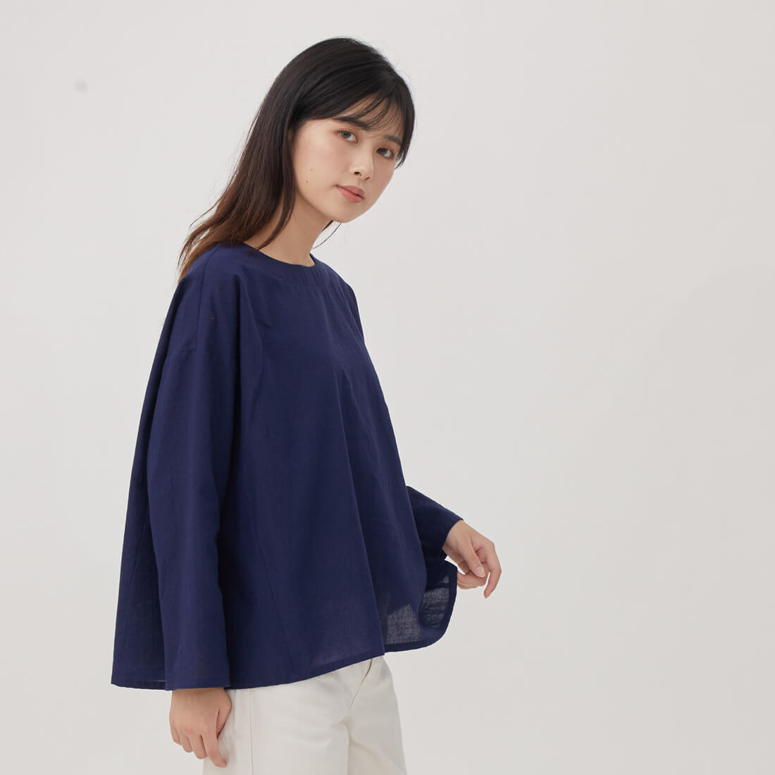 Doreen 大圓領棉質落肩傘型長袖上衣/單寧藍
