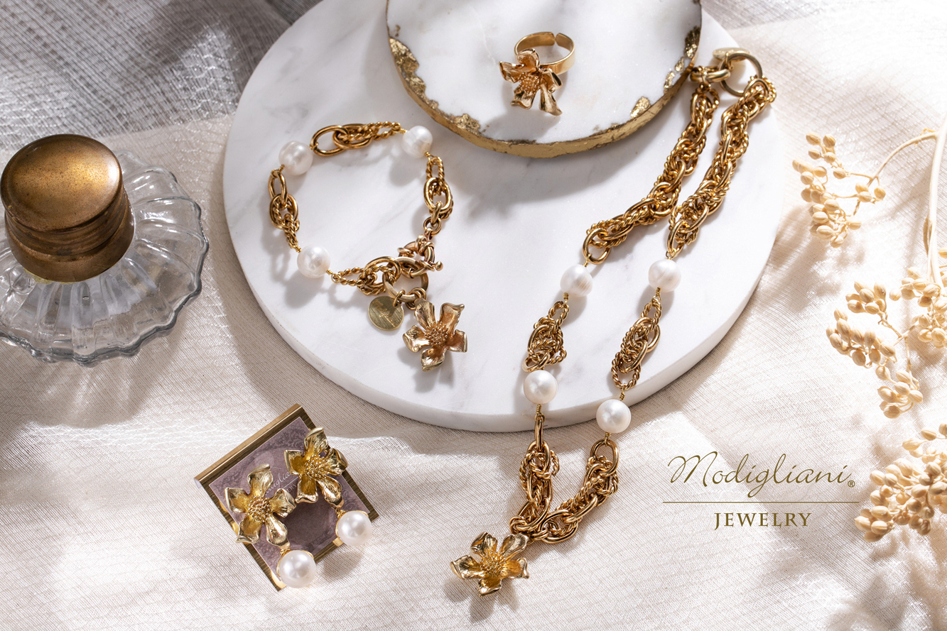 黃銅飾品,黃銅,份量感,花草,搶眼,天然珍珠,華麗,手鍊