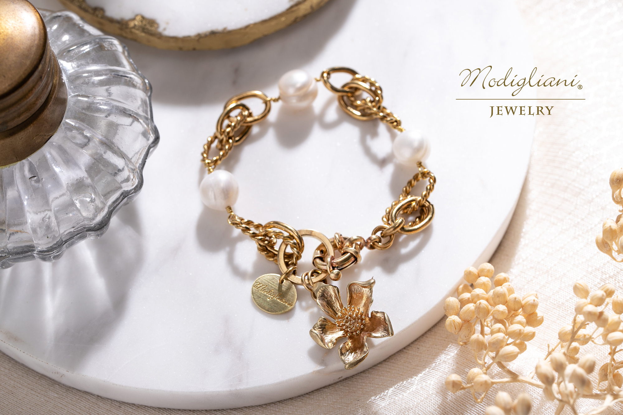 黃銅飾品,黃銅,份量感,花草,搶眼,天然珍珠,華麗,手鍊