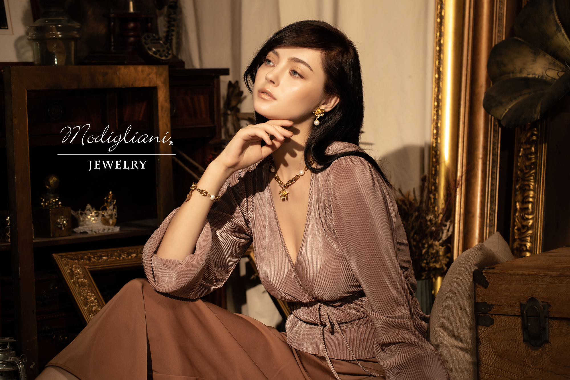 黃銅飾品,黃銅,份量感,花草,搶眼,天然珍珠,華麗,手鍊