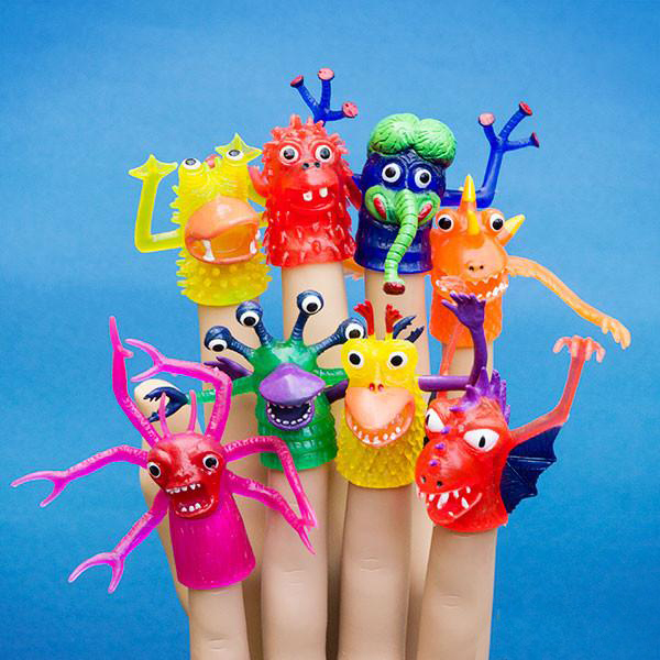 Archie McPhee 美國惡趣味手指玩具 夜光怪獸小手