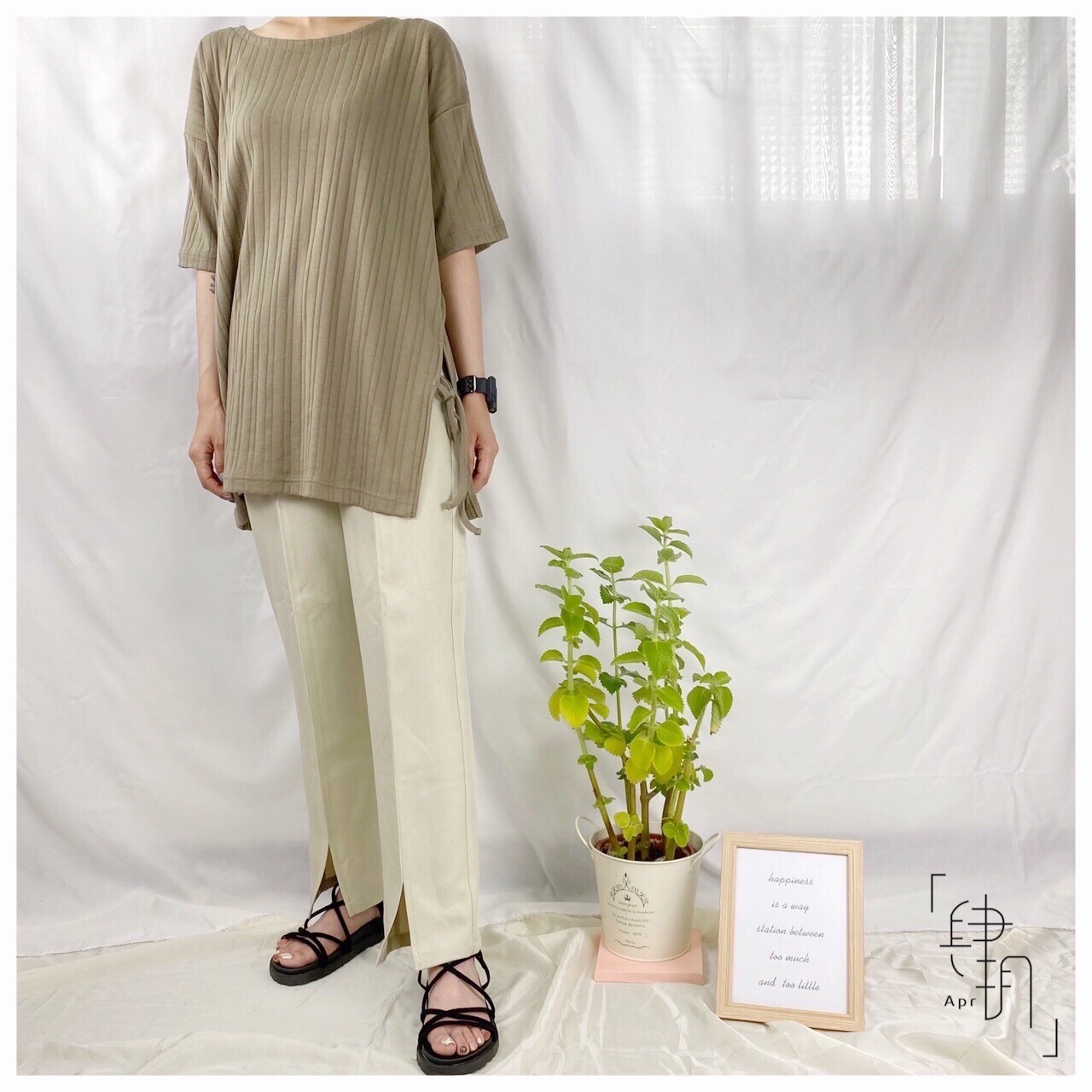 🇯🇵日牌niko and...壓紋綁帶上衣＋落地寬褲