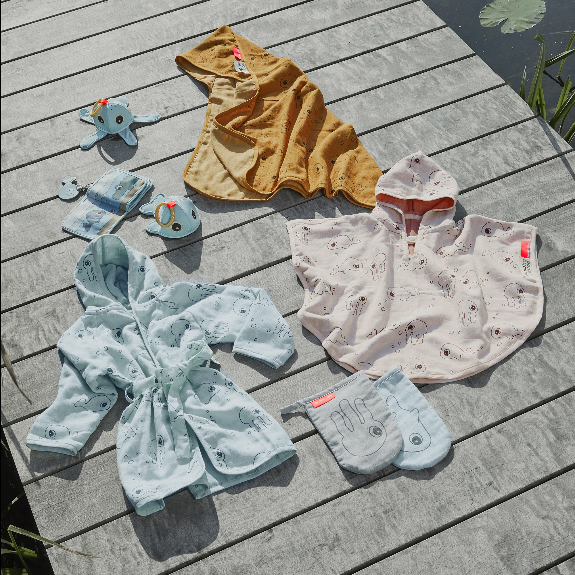 Done by Deer - Sea Friends 連帽浴袍(芥末黃)