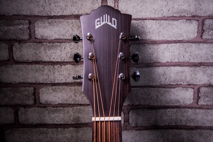 Guild Guild D-240 Natural Guitar 雲杉木面單 木吉他【附原廠厚袋、配件包】 第 4 張圖片｜三峽吉他 / Bass