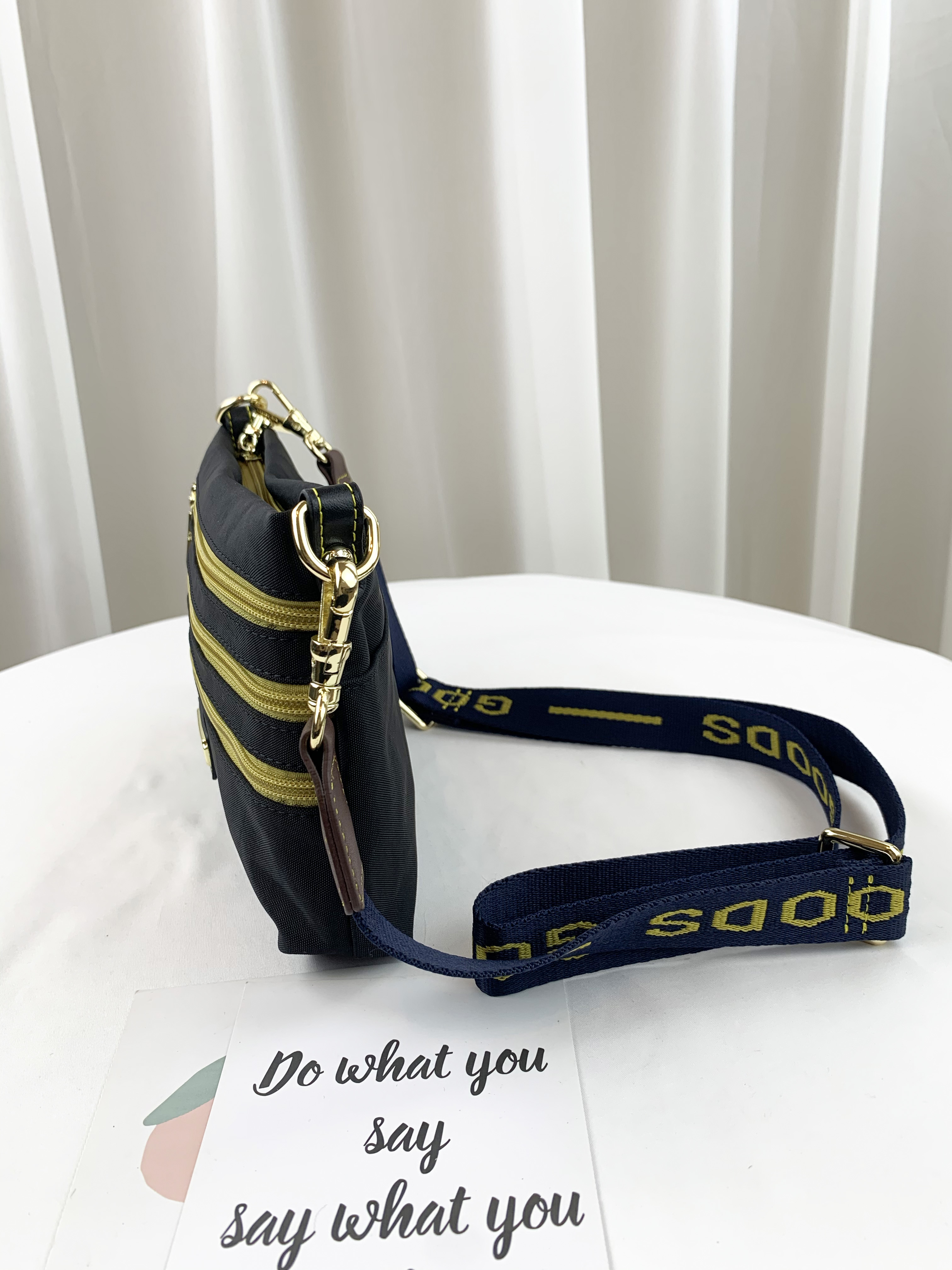 GOODS 織帶黃藍 水洗黑防潑水側背包  #2737