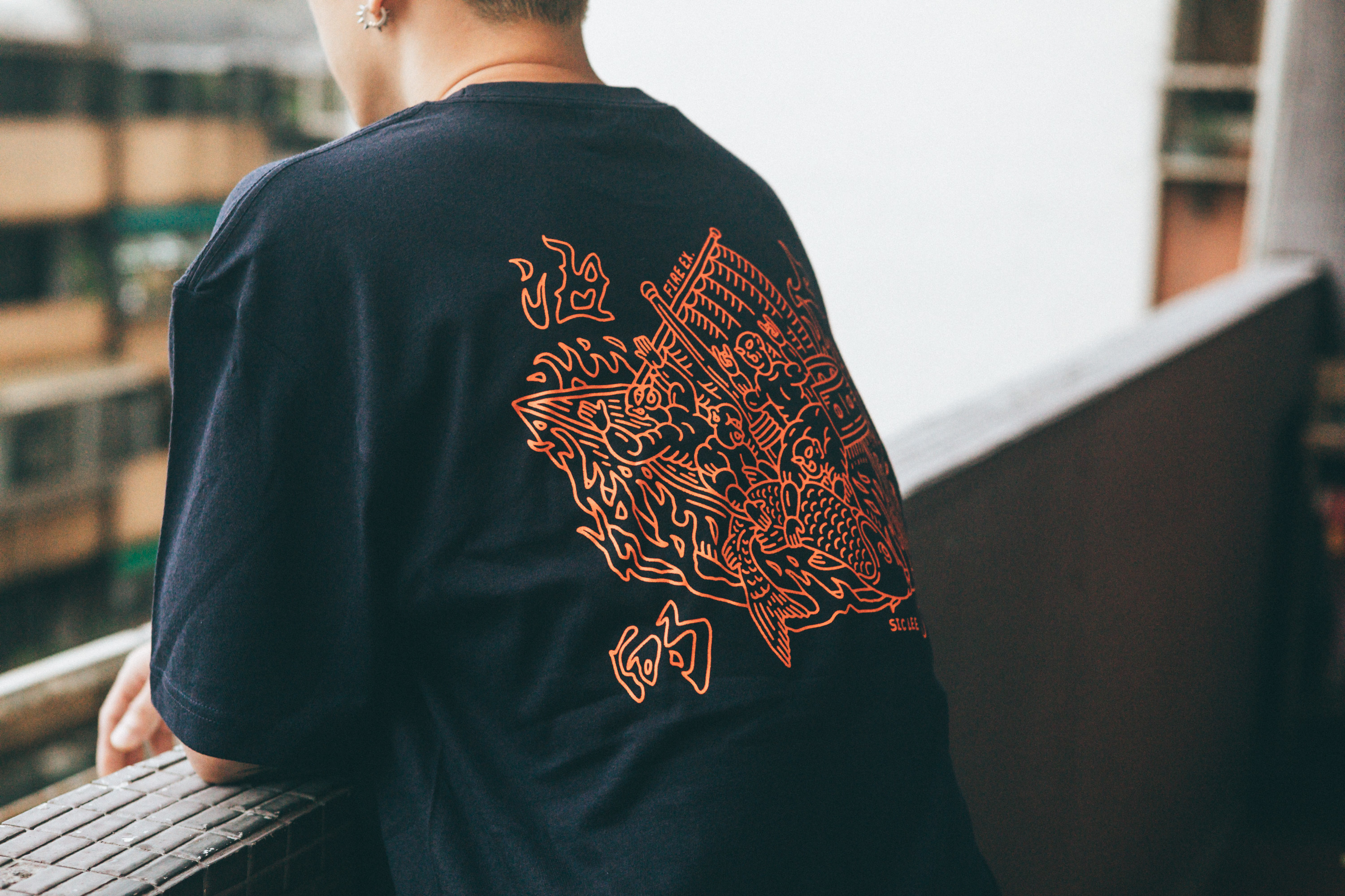 【滅火器 Fire EX.】海上的人 x SicLee 聯名Tee（藍）