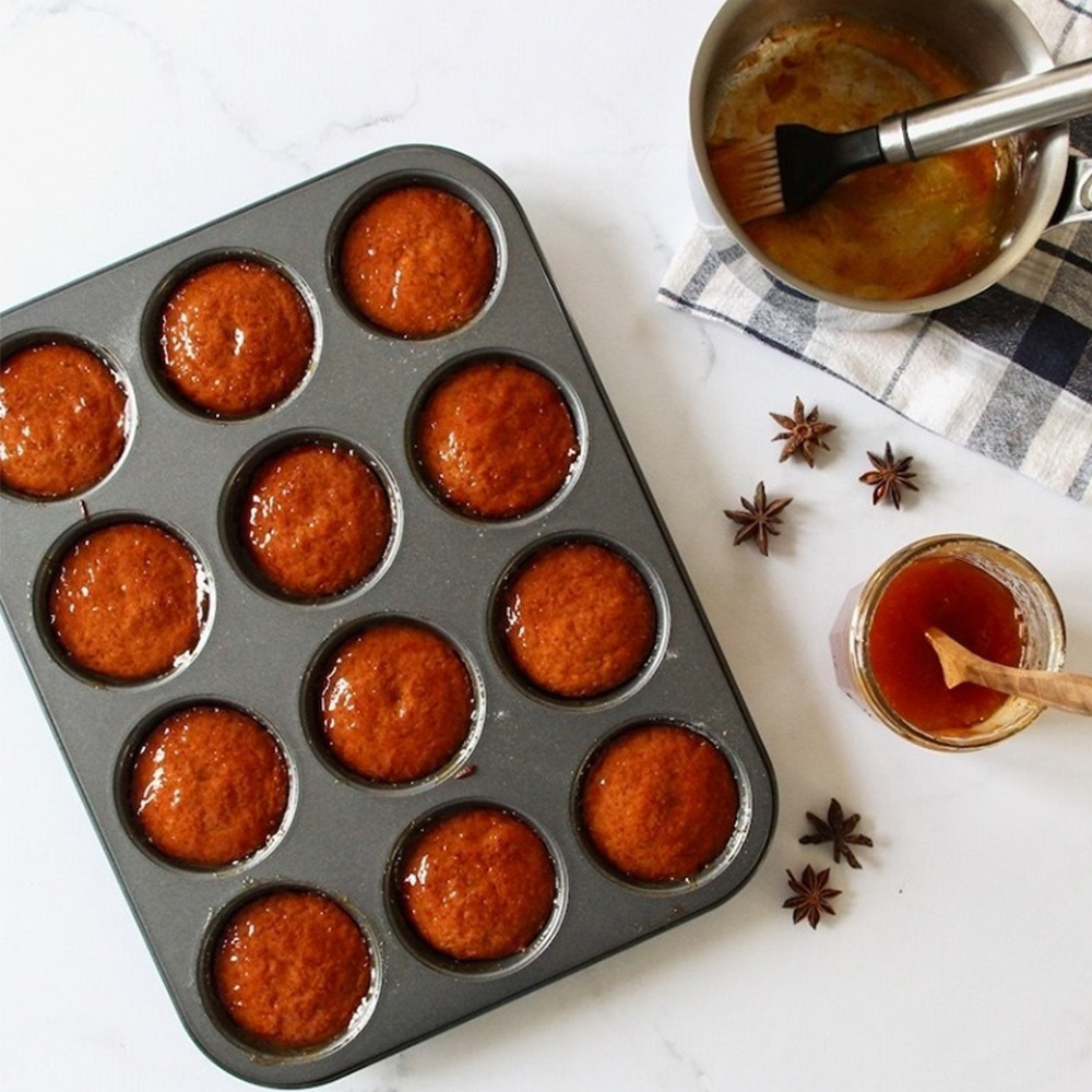 馬芬不沾烤模12格 (非鋁合金內層)