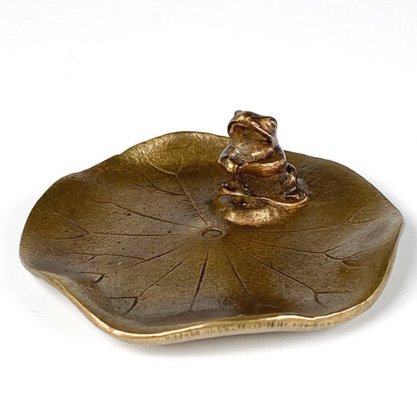 【高岡銅器】蓮花葉青蛙 香立-大