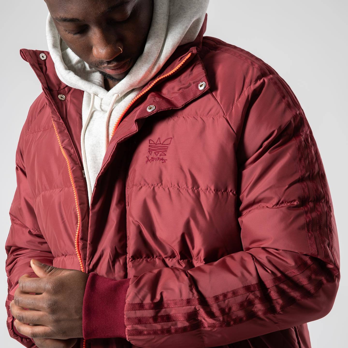 【adidas X JONAH HILL PUFF JACKET 羽絨外套 - 勃艮第紅】