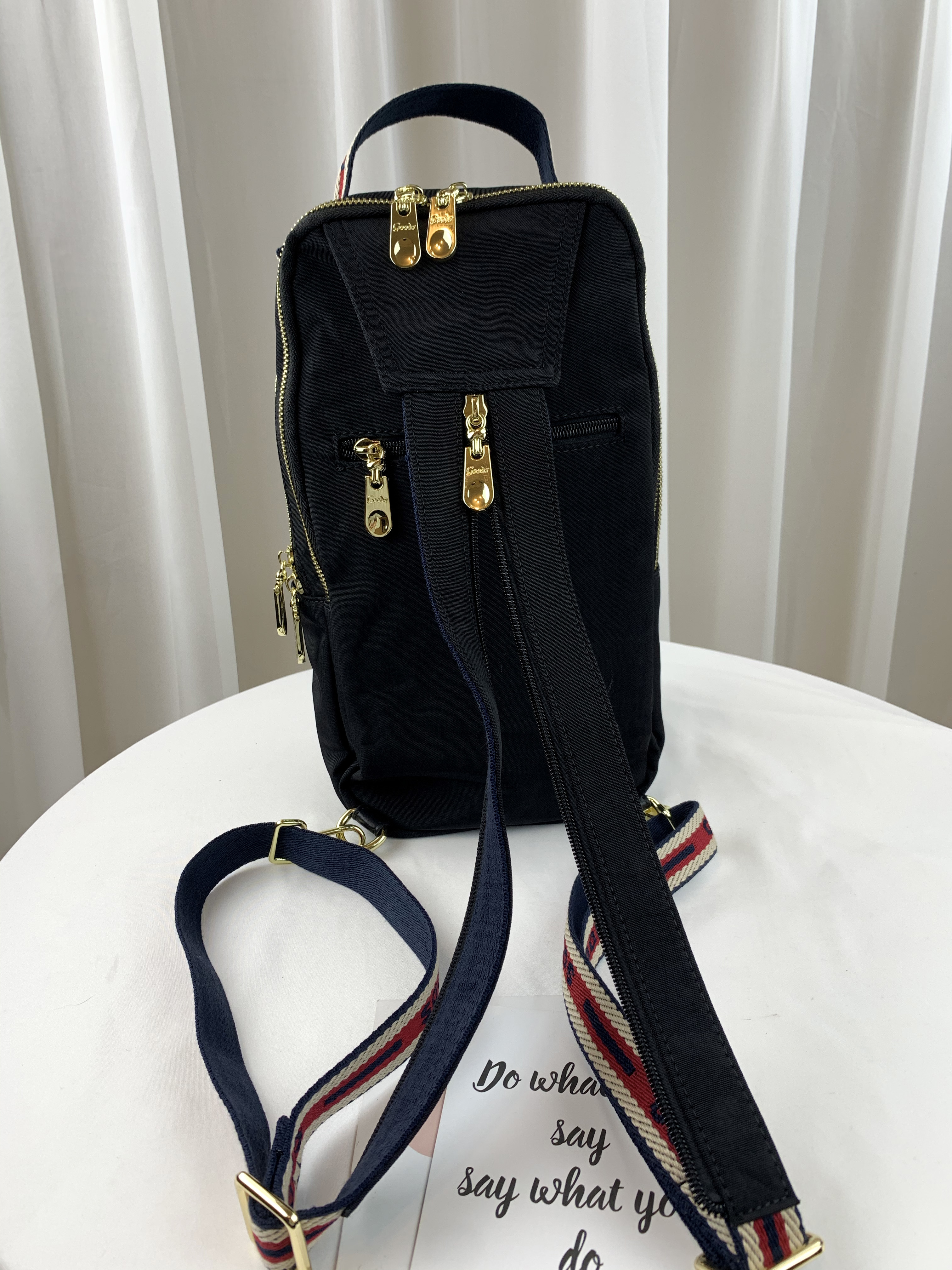 GOODS 織帶黑 防潑水兩用後背包 / 斜背胸包 附小熊吊飾 #2731