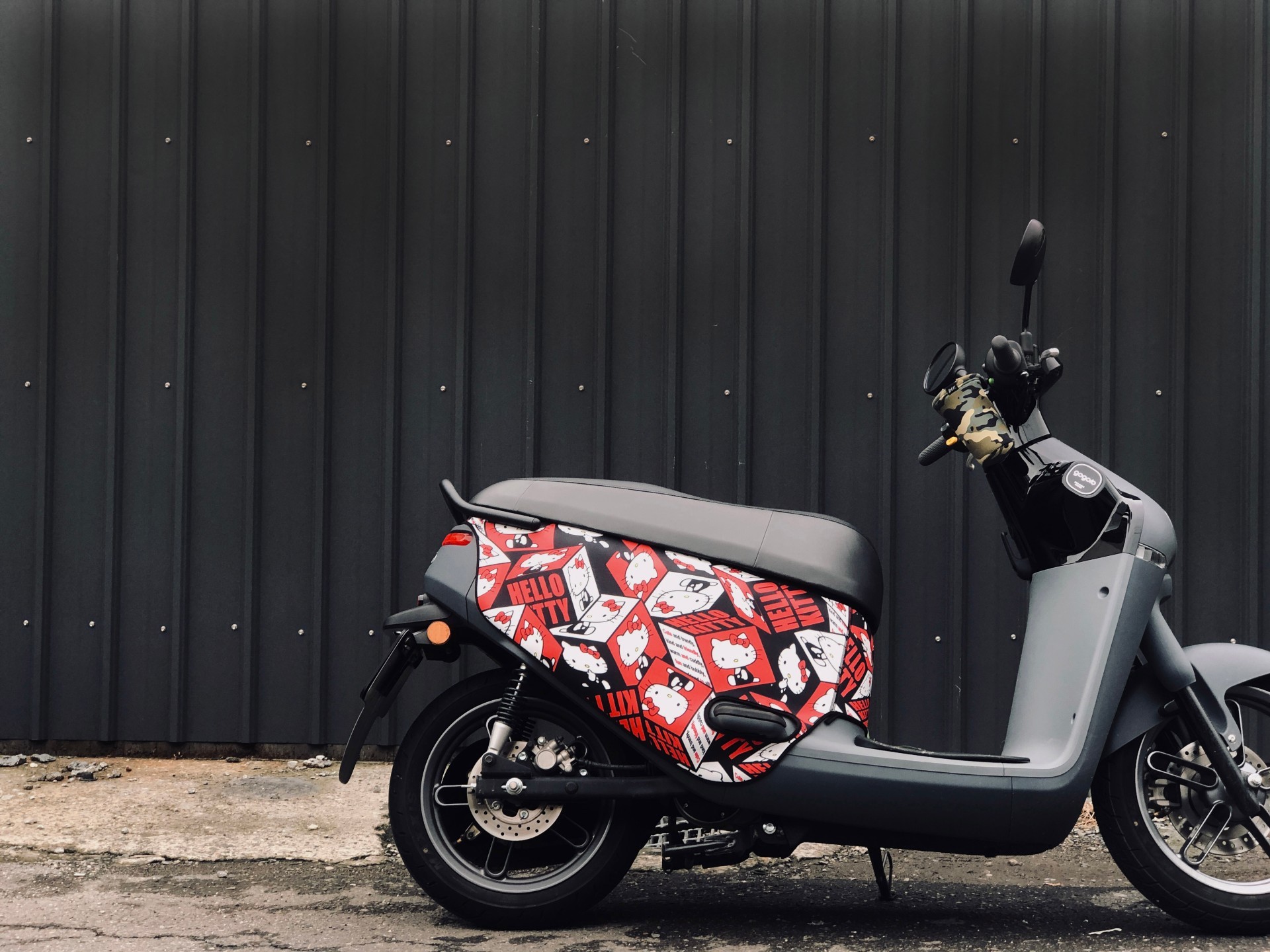 【Kitty凱蒂貓聯名款】BLR gogoro K1 雙面車套 車身防刮套 潛水衣布 防刮套 保護套 車套 機車配備 電動車防刮 智慧雙輪