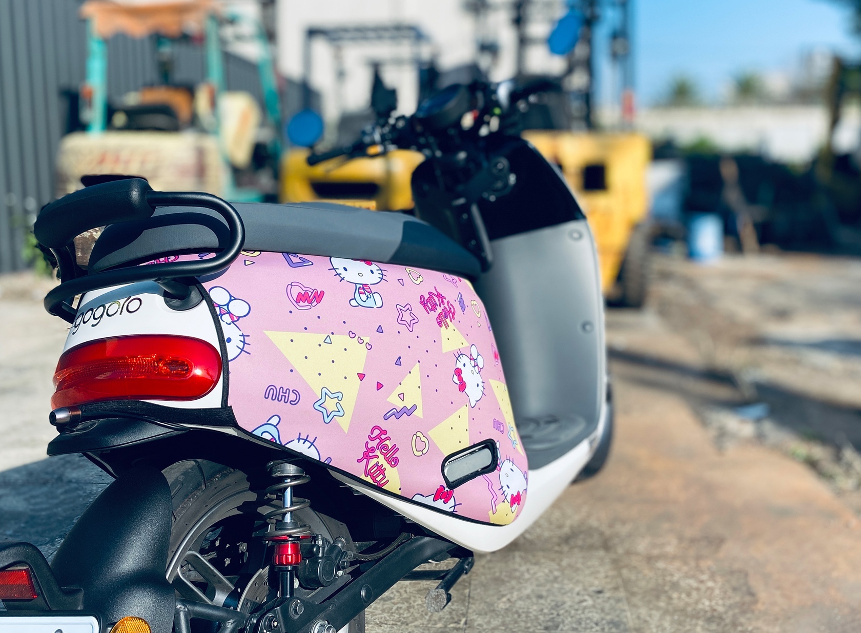 【Kitty凱蒂貓聯名款】BLR gogoro K9 雙面車套 車身防刮套 潛水衣布 防刮套 保護套 車套 機車配備 電動車防刮 智慧雙輪