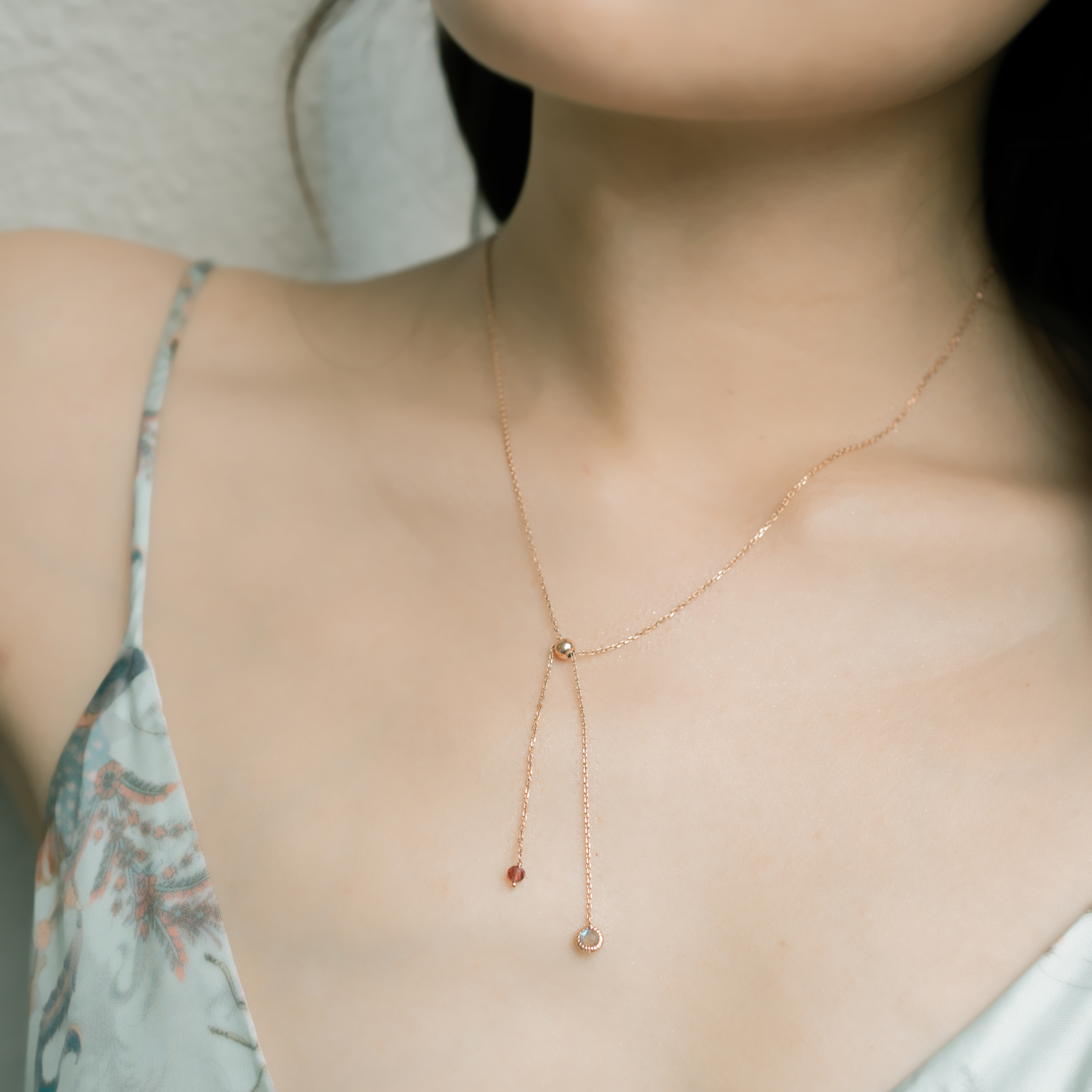 蛋糕拉長石榴小領結項鍊