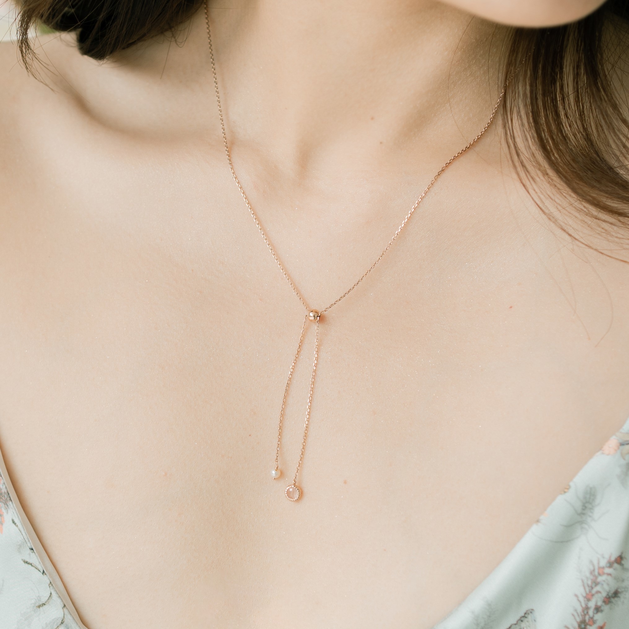 蛋糕粉晶珍珠小領結項鍊