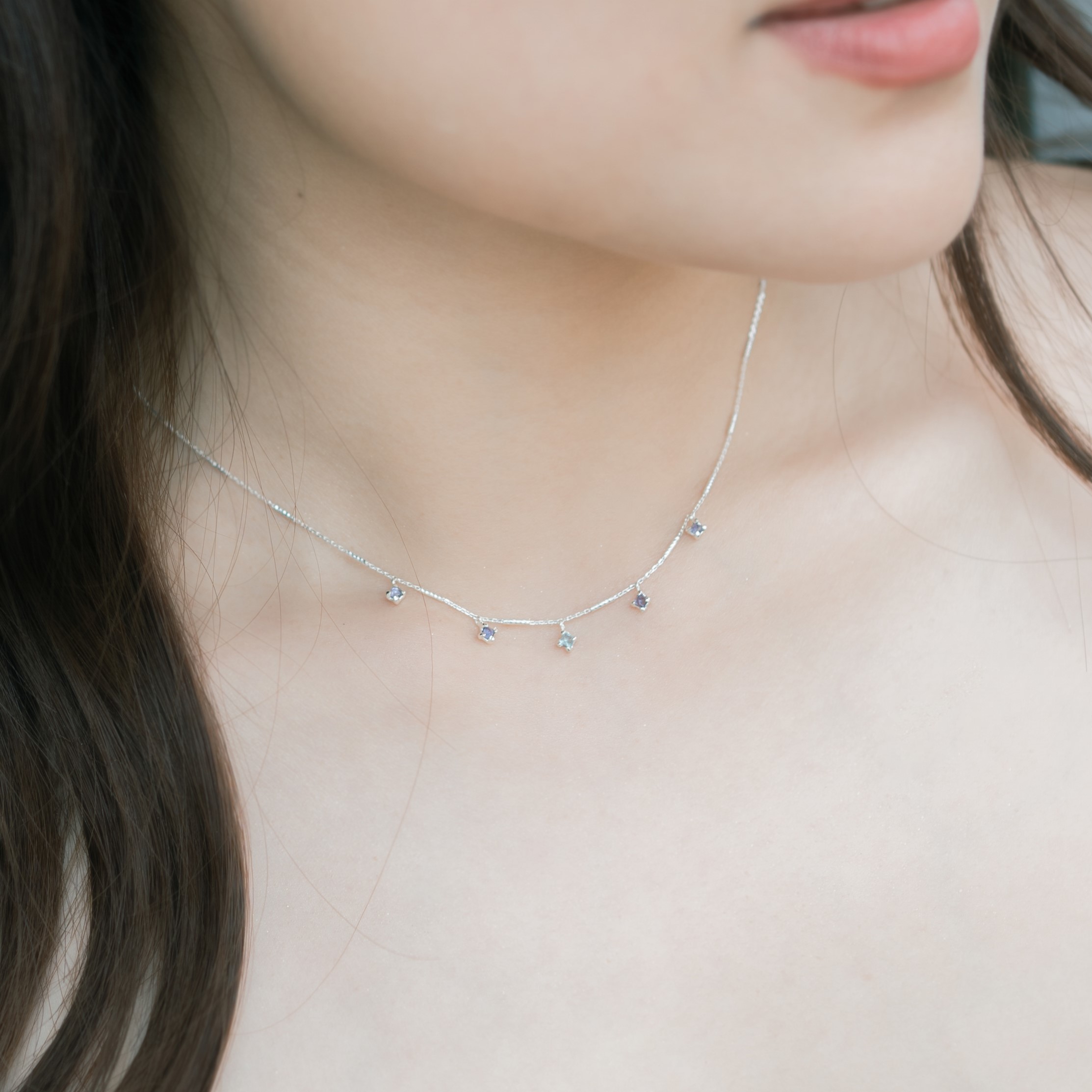 Light String堇青托帕石鎖骨鍊