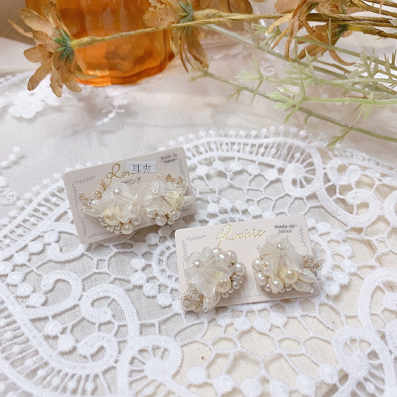 白色花兒配珍珠耳環 (網站限定優惠)