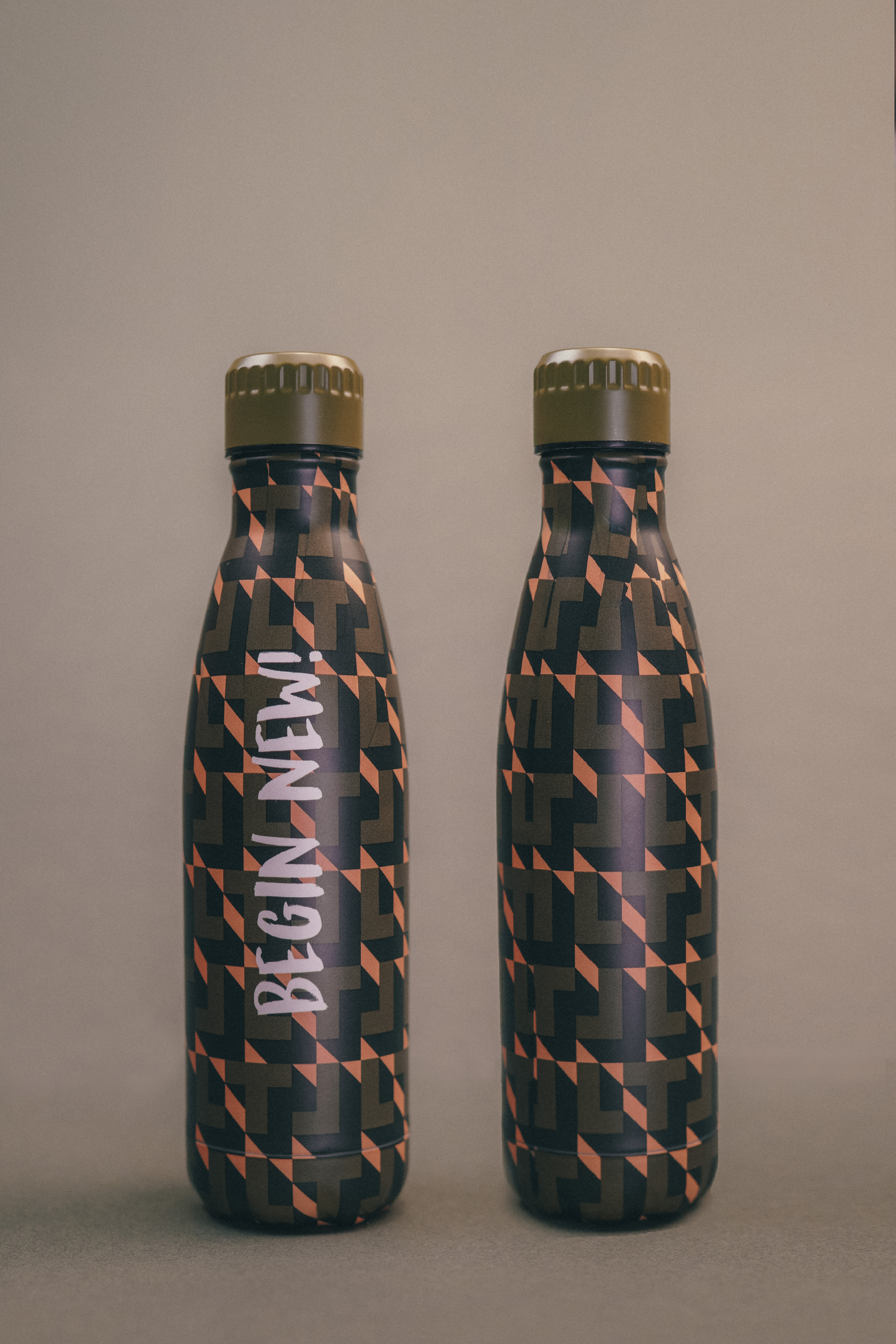 【DREAMSTARTER】雙層保溫不鏽鋼水樽連水樽袋 - 軍綠