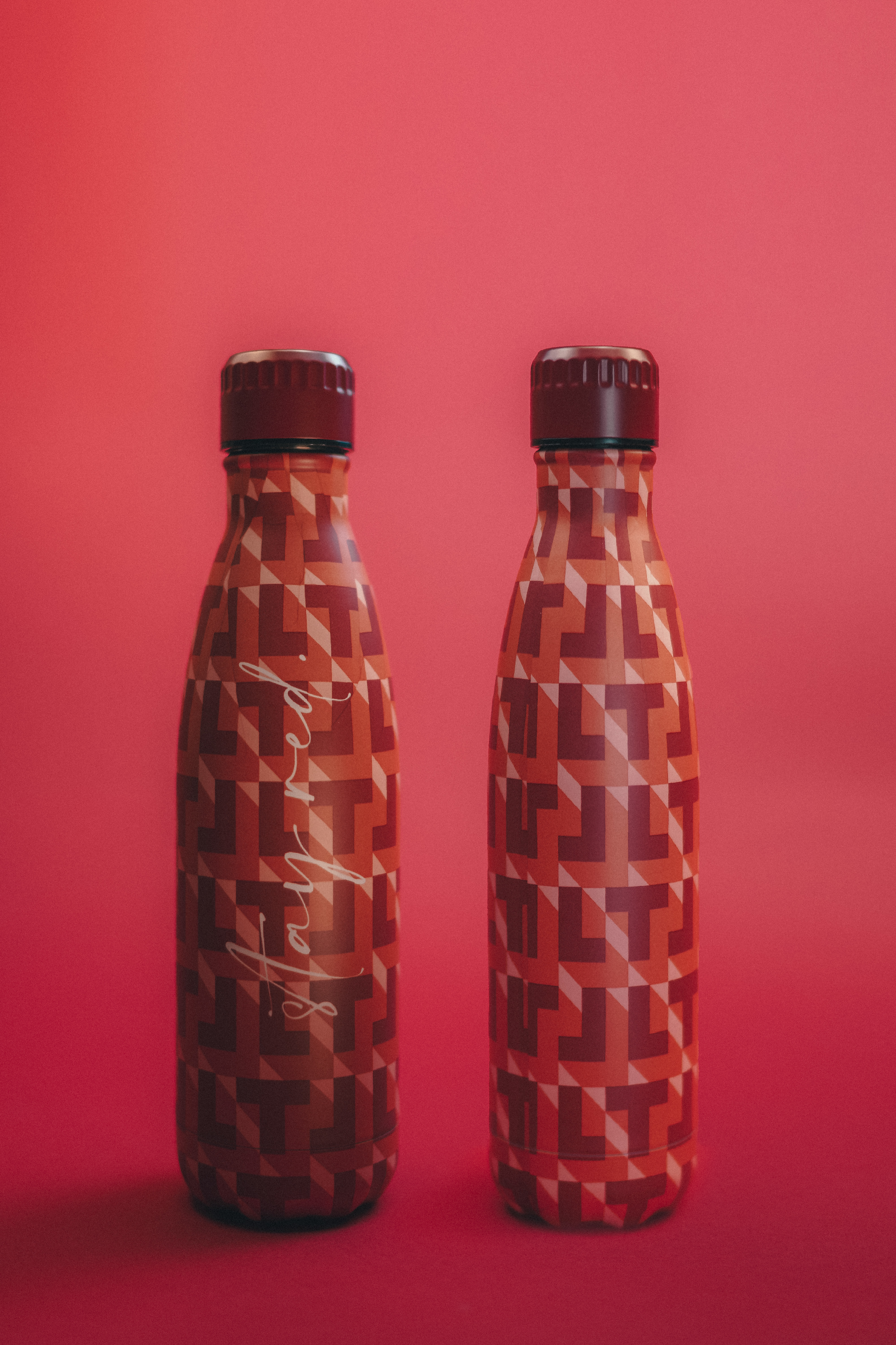 【DREAMSTARTER】雙層保溫不鏽鋼水樽連水樽袋 - 紅色