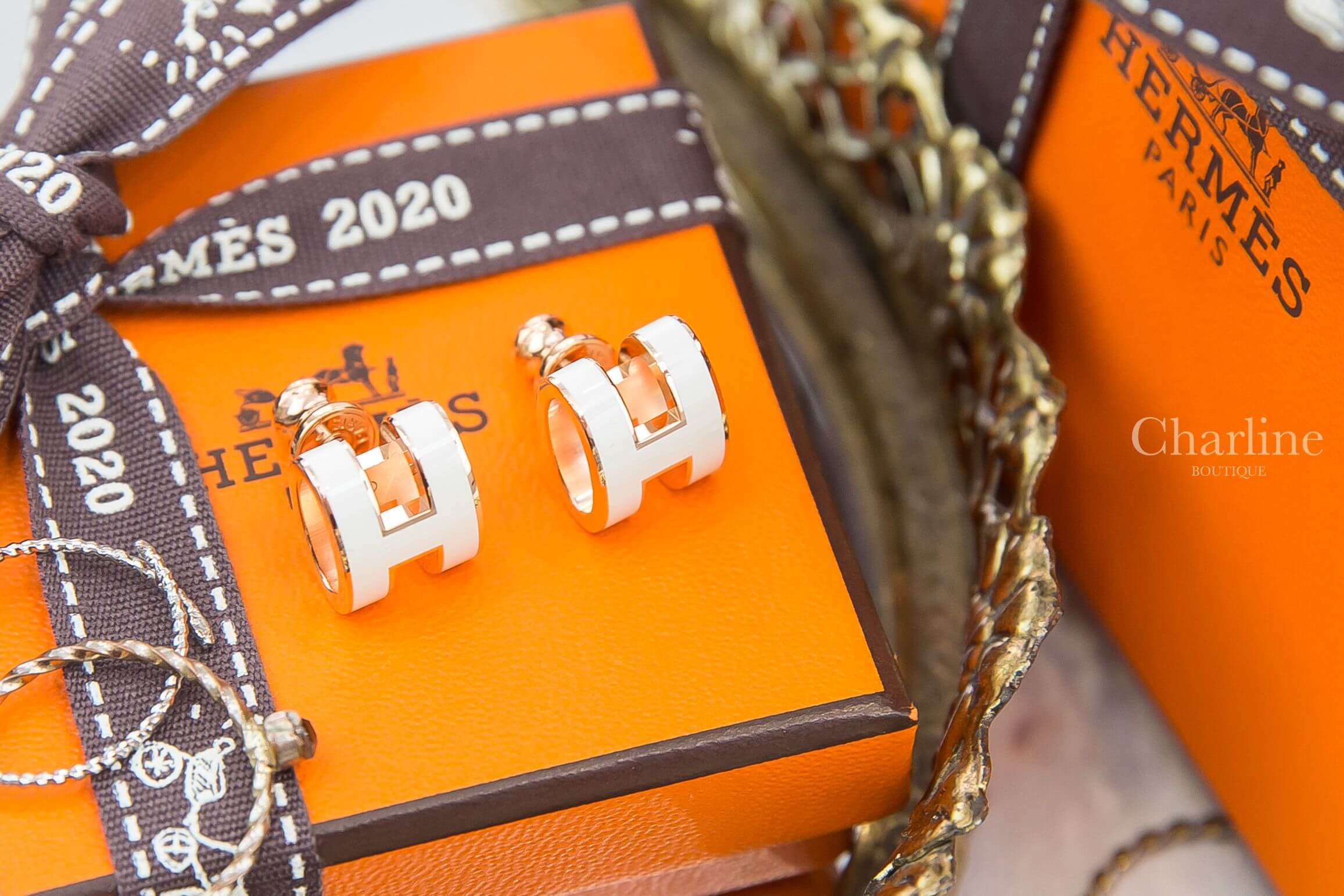 Hermès Pop H Earrings In Blanc 白色珐瑯鍍玫瑰金簍空橢圓耳環