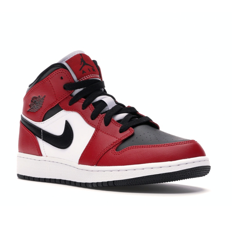air jordan 1 mid gs chicago black toe