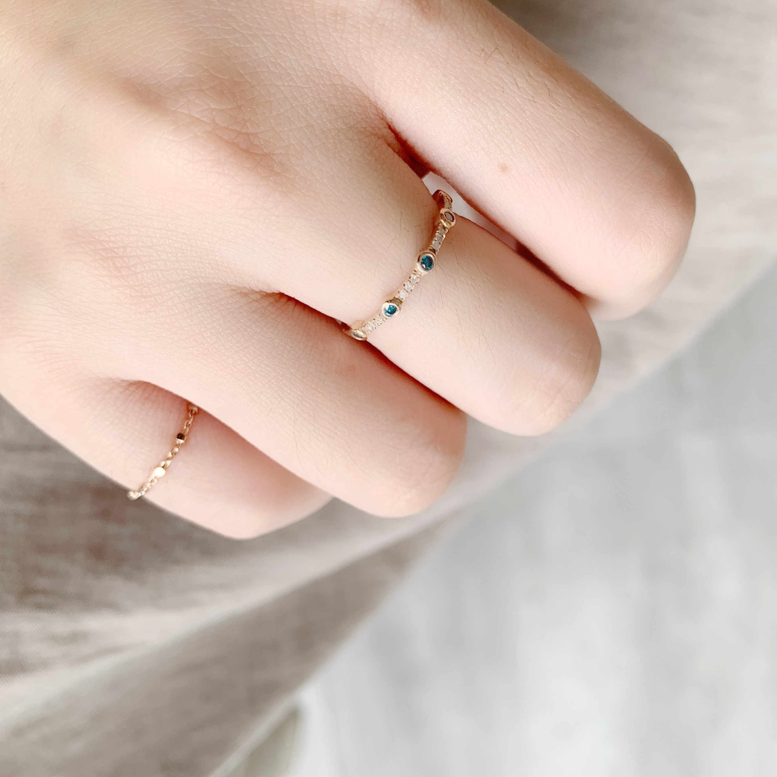 14K Gorgeous小圓藍鑽排鑽戒指