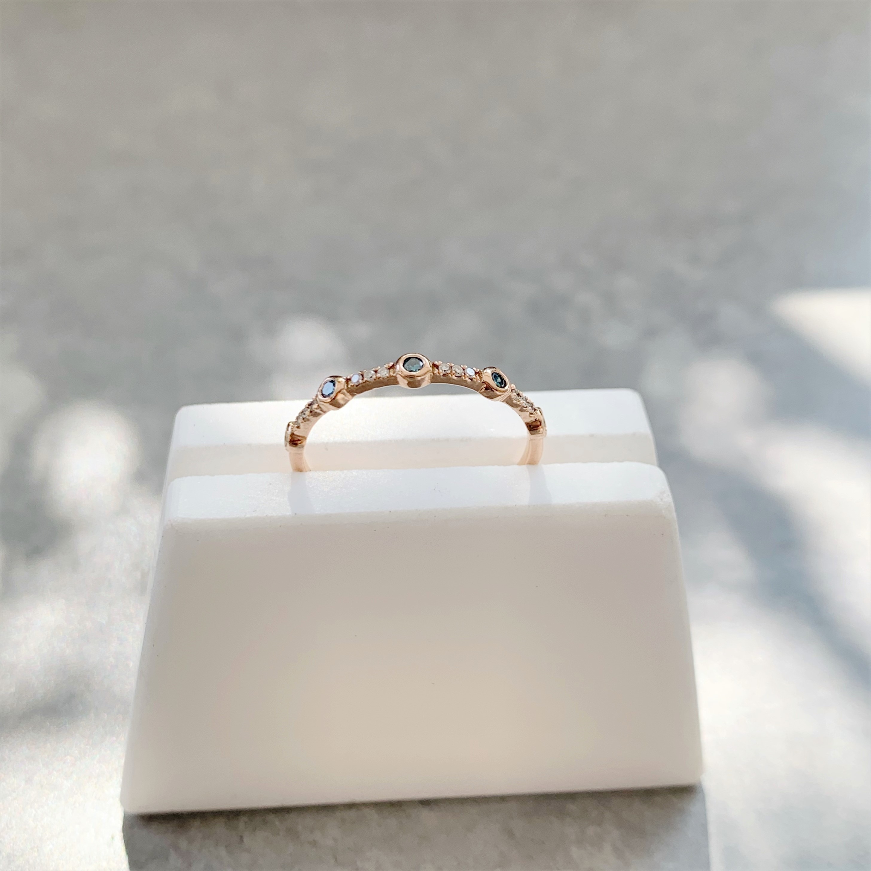 14K Gorgeous小圓藍鑽排鑽戒指