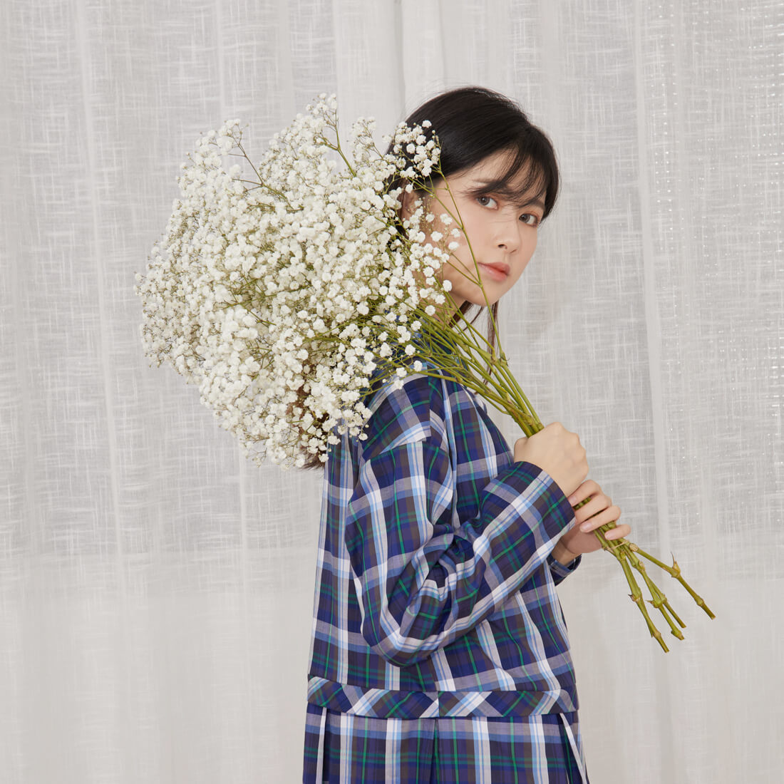 Erin半開襟腰細褶長袖長洋裝/藍格紋