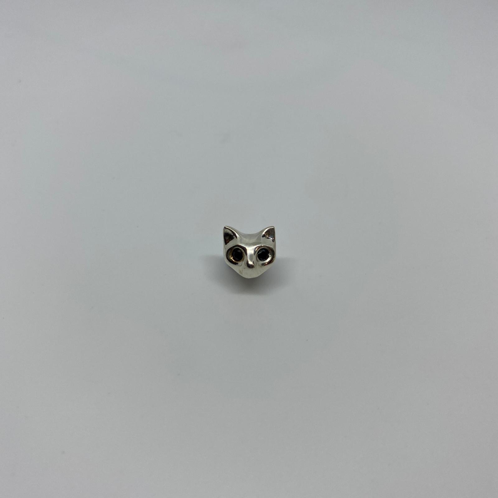 Cat Earring W/black cubic