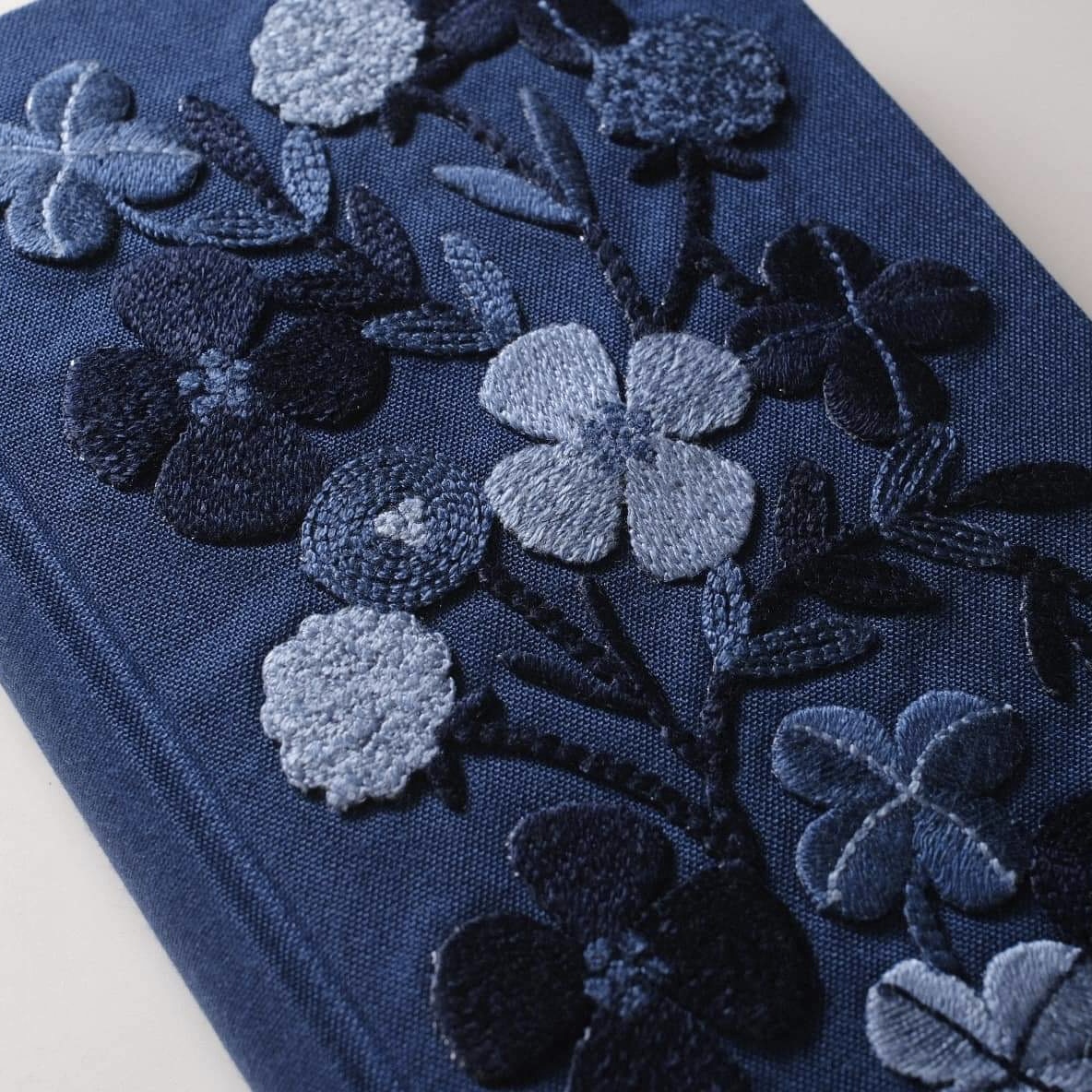 5年日記 花朵刺繡封面 (藍/白)｜ Midori 日本