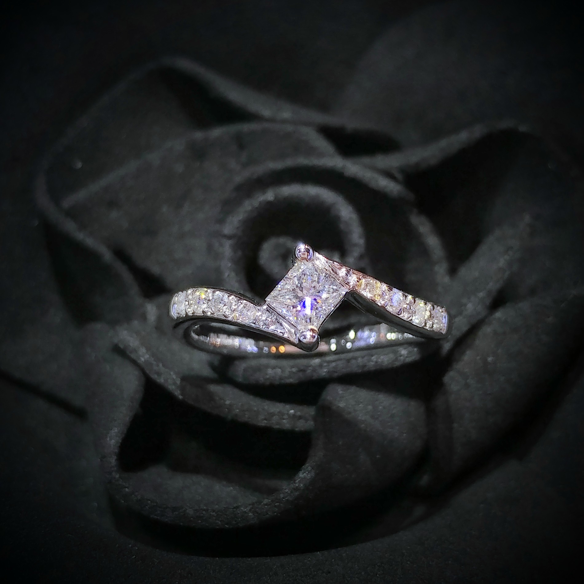 18K White Gold 0.35ct Princess Cut Diamond Ring