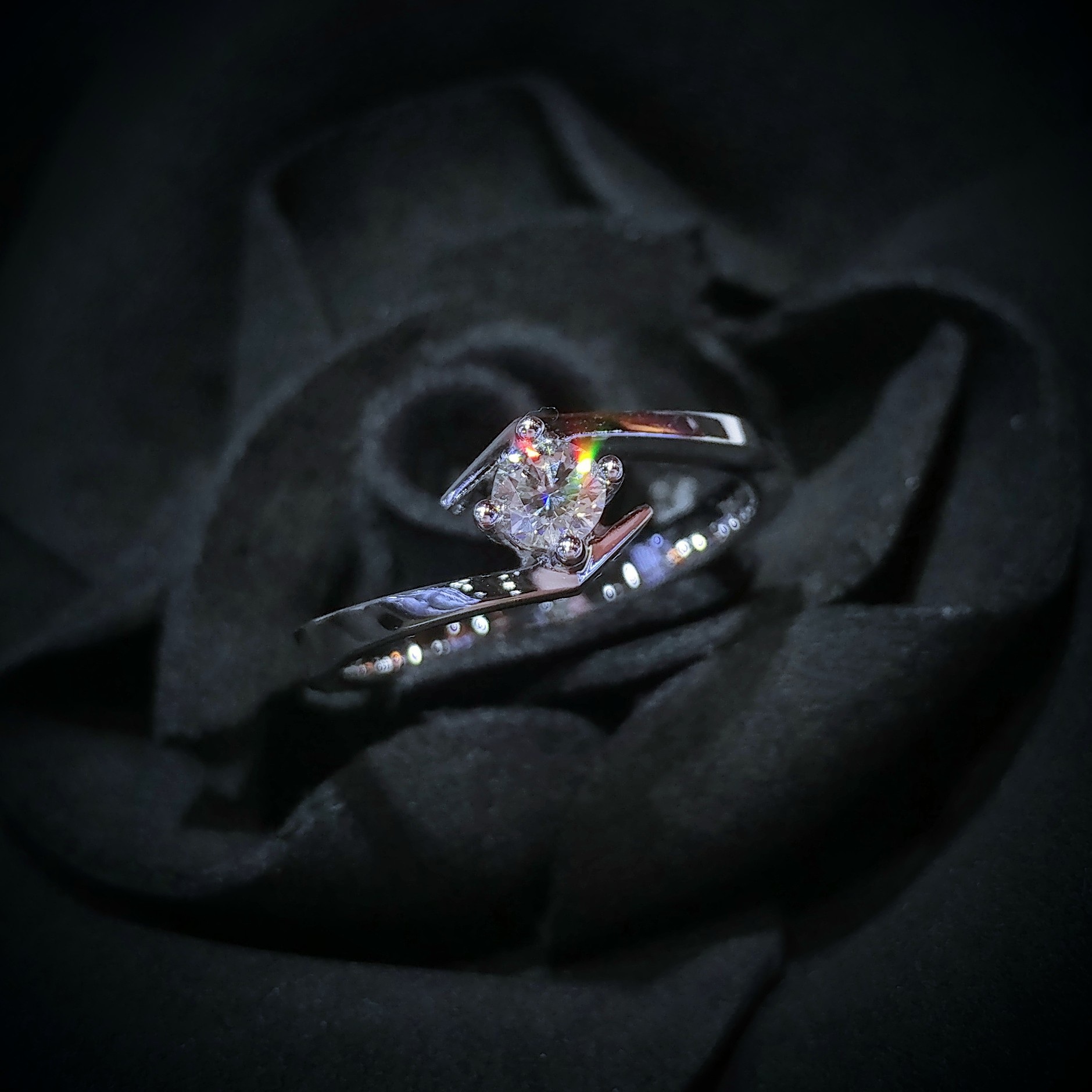 全新18K白金【單粒19份鑽石】4爪戒指