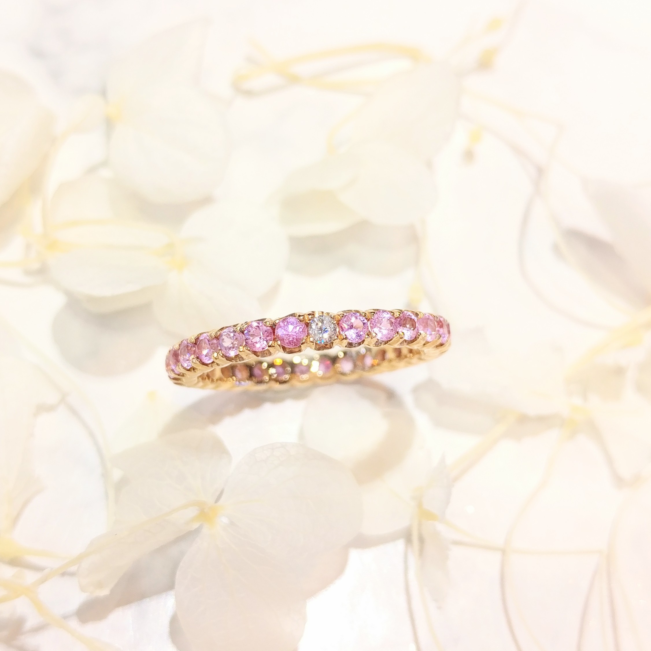 全新18K玫瑰金1卡25份天然粉紅藍寶石配3份鑽石全圈戒指