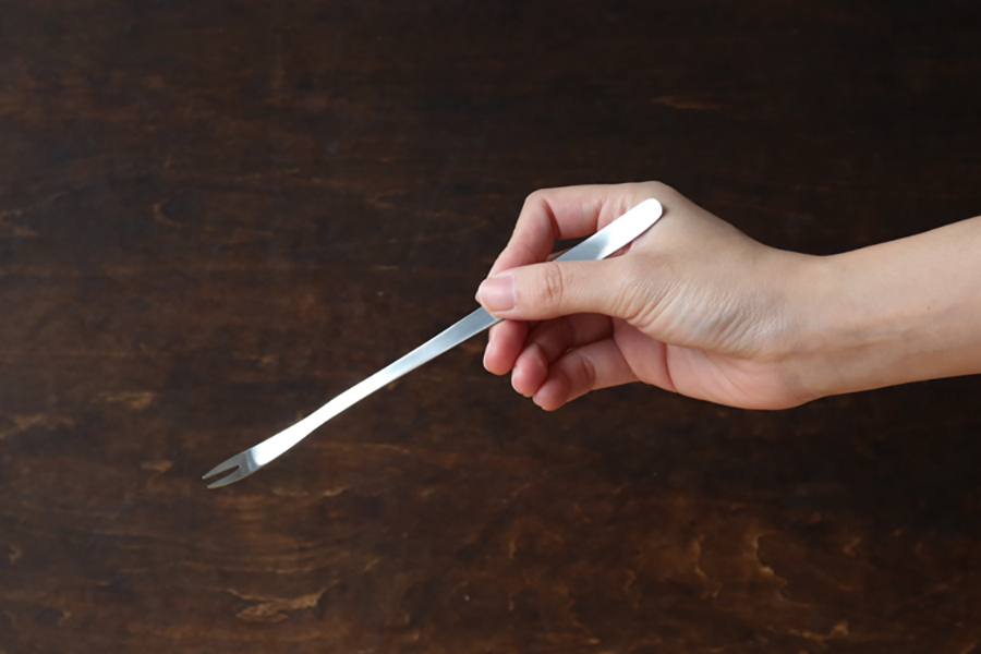 柳宗理-不鏽鋼餐具-螃蟹叉183mm