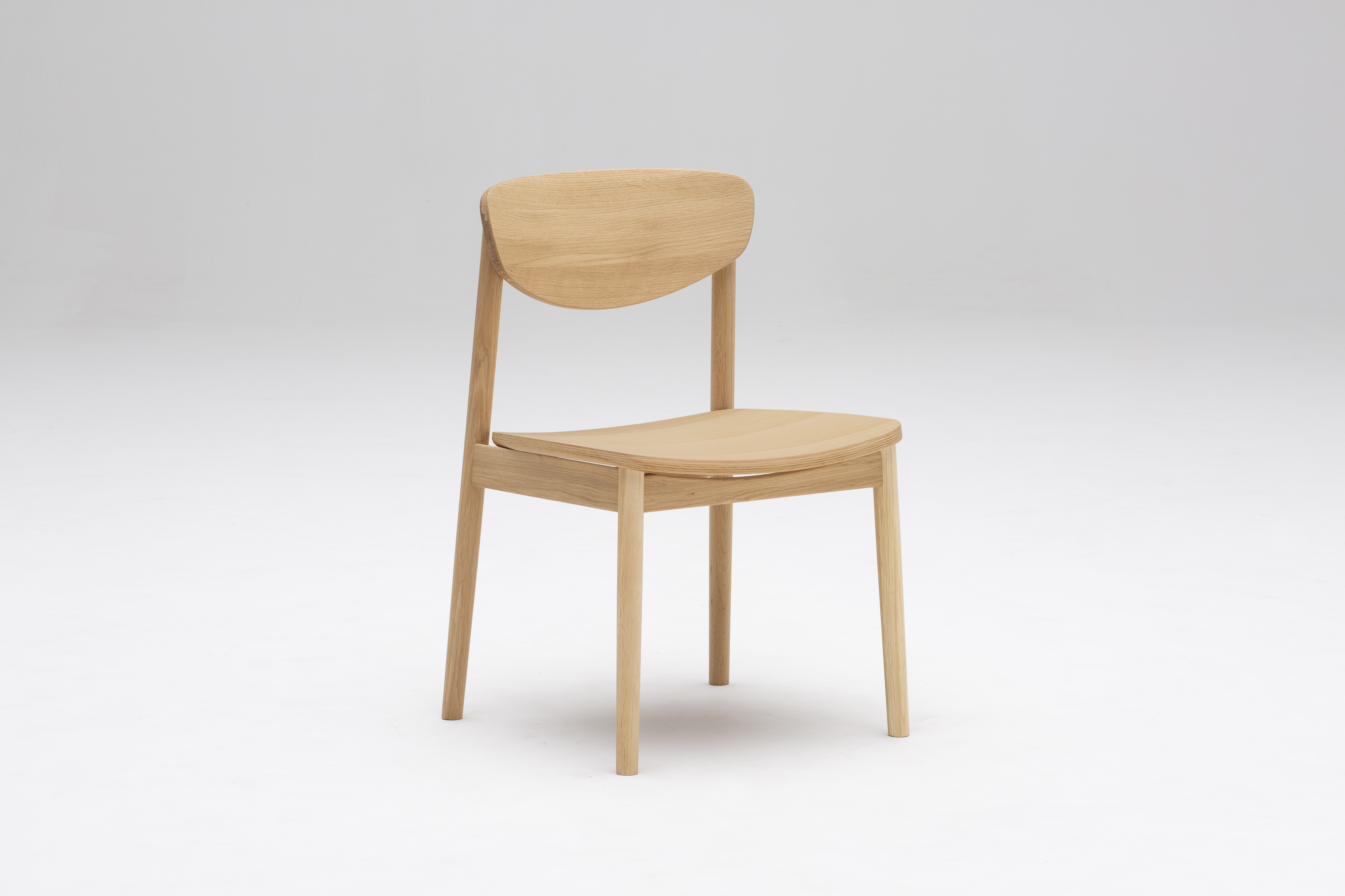 CW56 無垢材餐椅