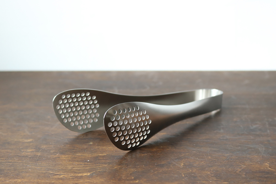 柳宗理廚房用具-不鏽鋼夾(有孔)