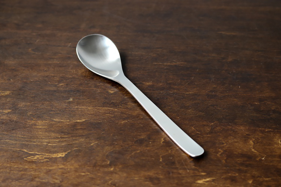 柳宗理-不鏽鋼餐具-主餐匙194mm 湯匙