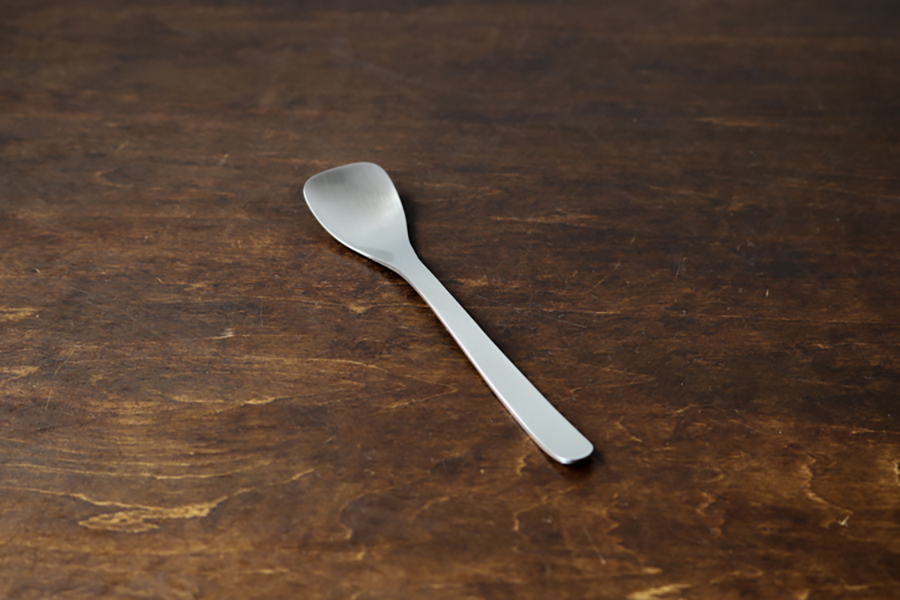 柳宗理-不鏽鋼餐具-冰淇淋匙150mm