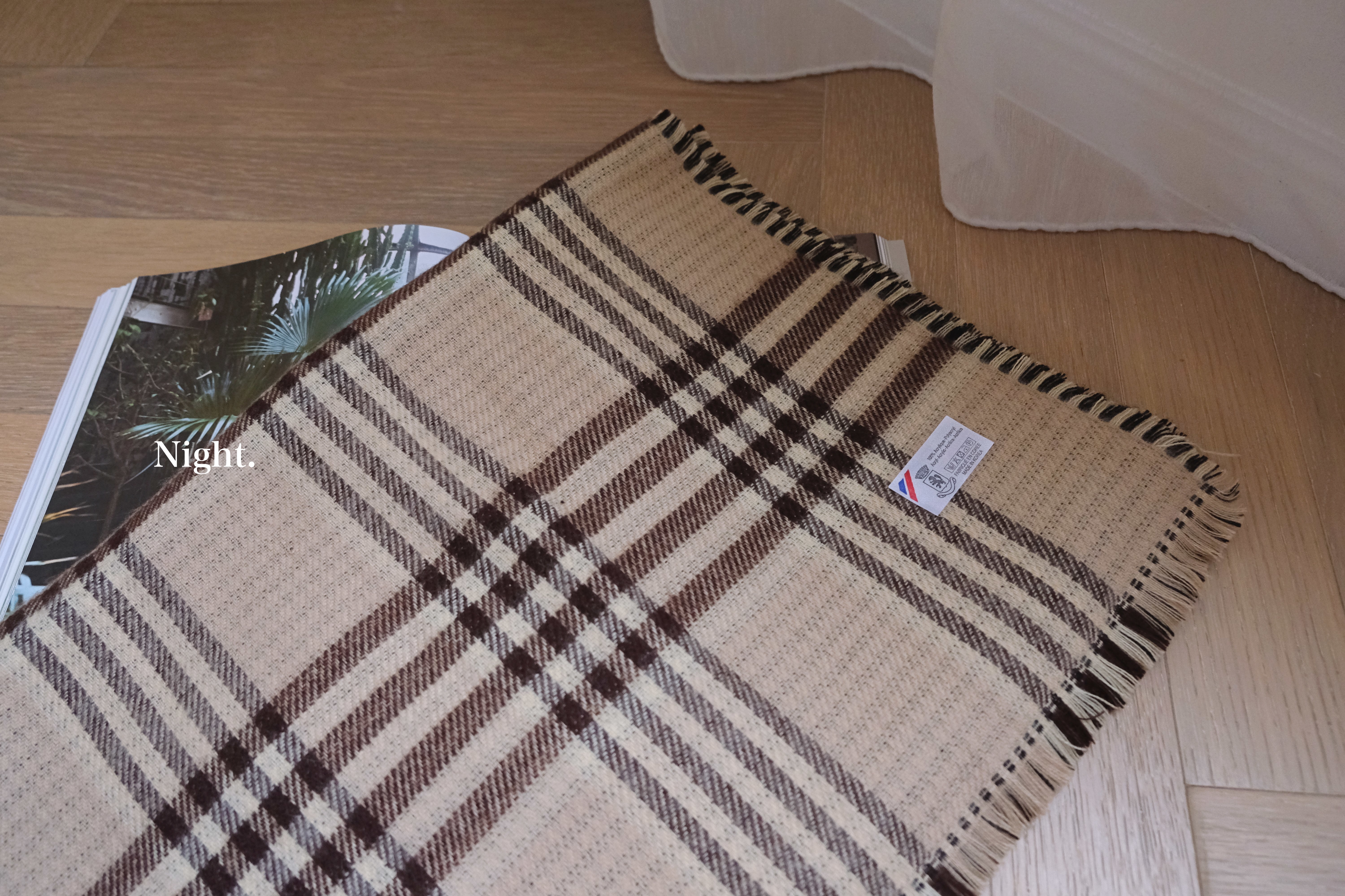 韓製質感奶茶英格蘭圍巾