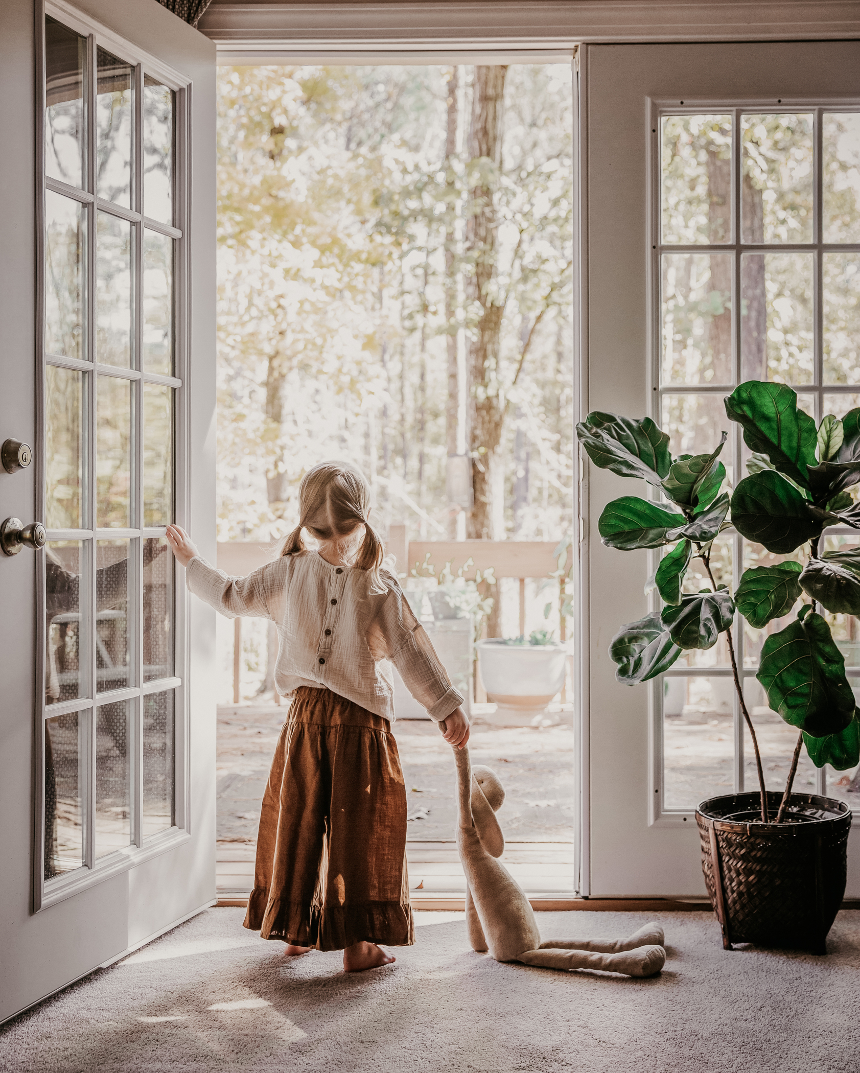 THE SIMPLE FOLK - Button Back Top（Camel）