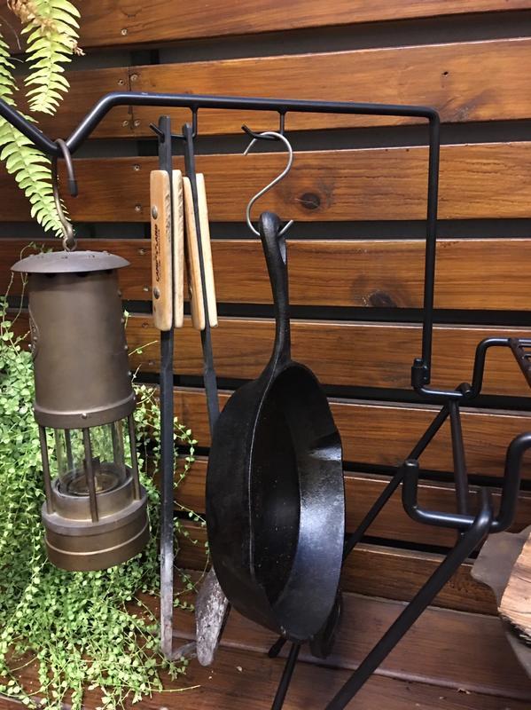 【MAGIC】RV-IRON 045 IRON BONFIRE STAND SERIES鍛鐵焚火料理架