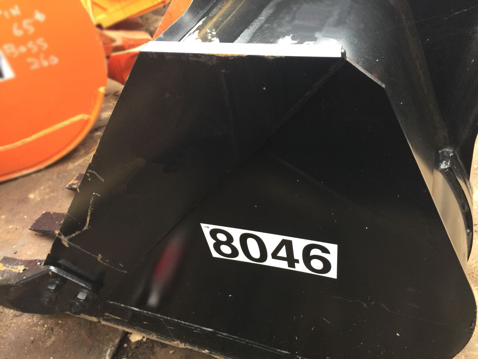 A180059  ZX120/ZX135 原廠全新標準斗 0.5m3