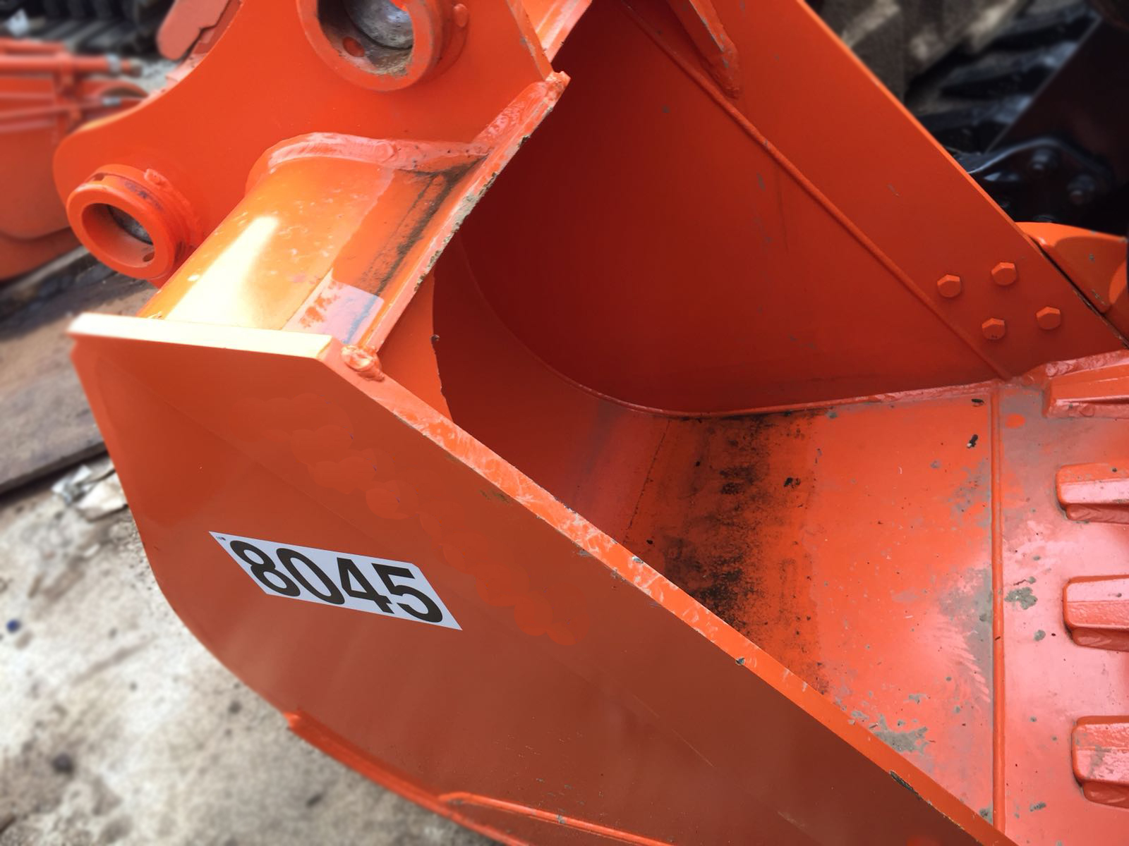 A180059  ZX120/ZX135 原廠全新標準斗 0.5m3