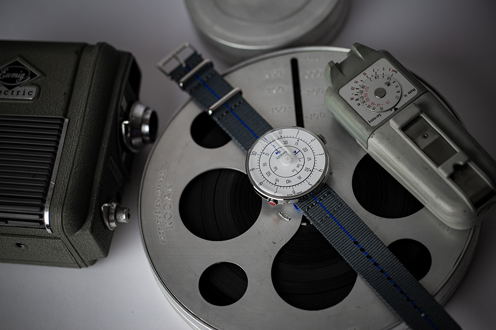 KLOK-01- M1  極簡白色錶頭 + 尼龍錶帶