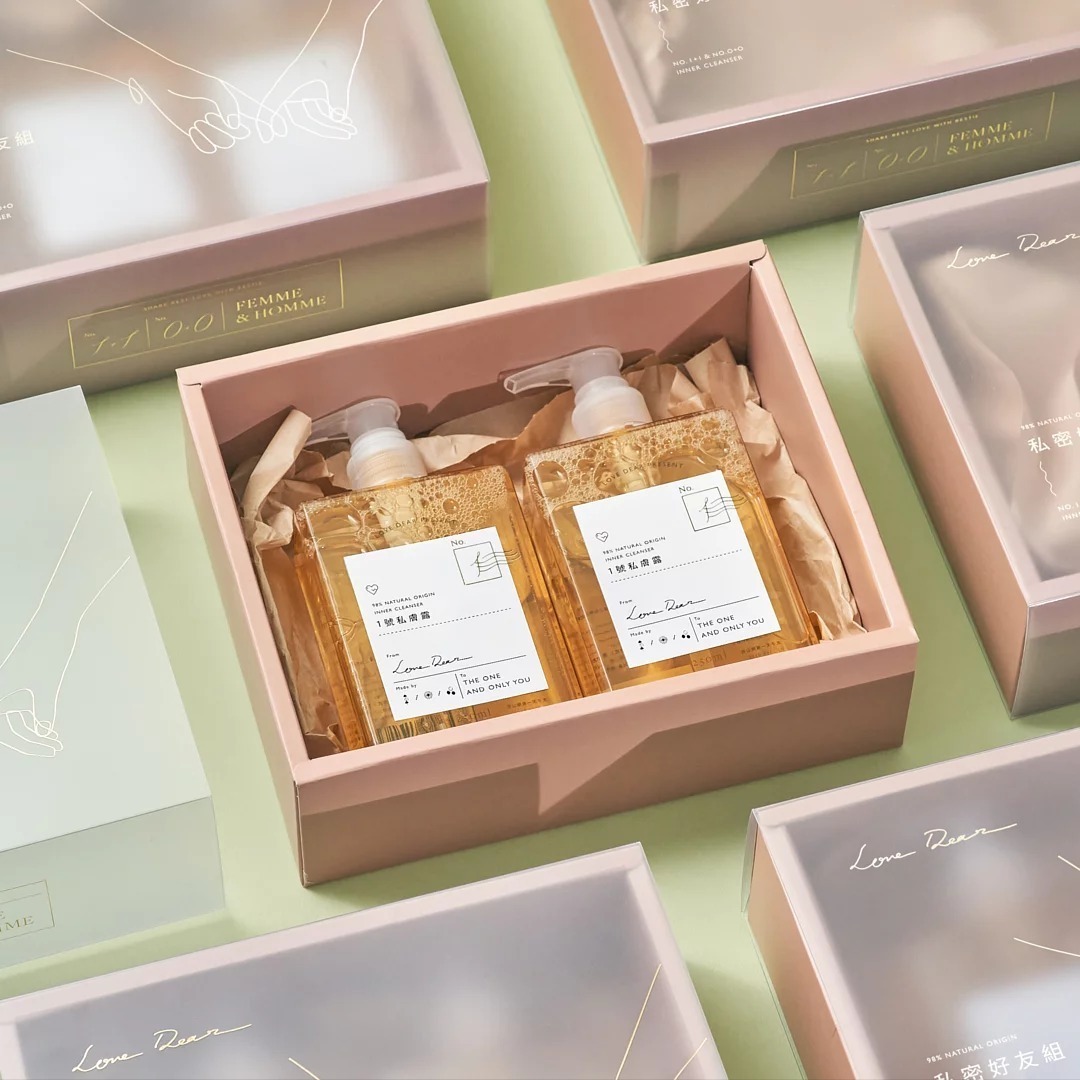 〔台灣人氣護理品牌〕 Love Dear: 0+0 女生密友組 私膚沐浴露【禮盒裝】