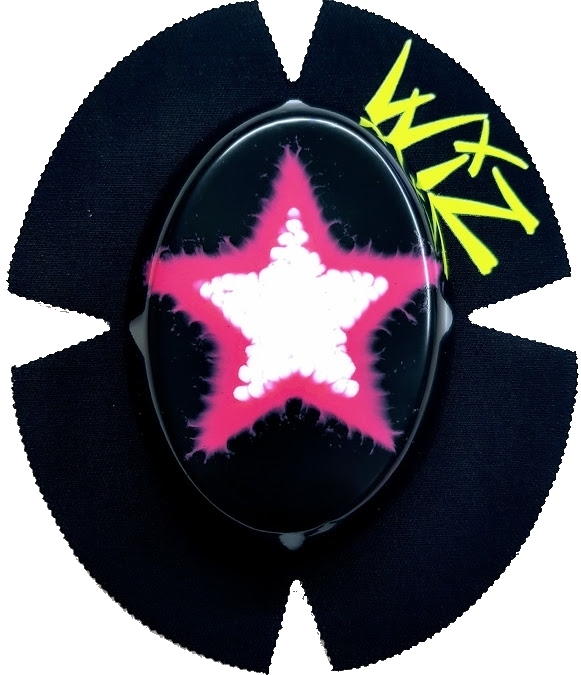 WIZ KNEE SLIDERS 滑塊 星星 黑粉白