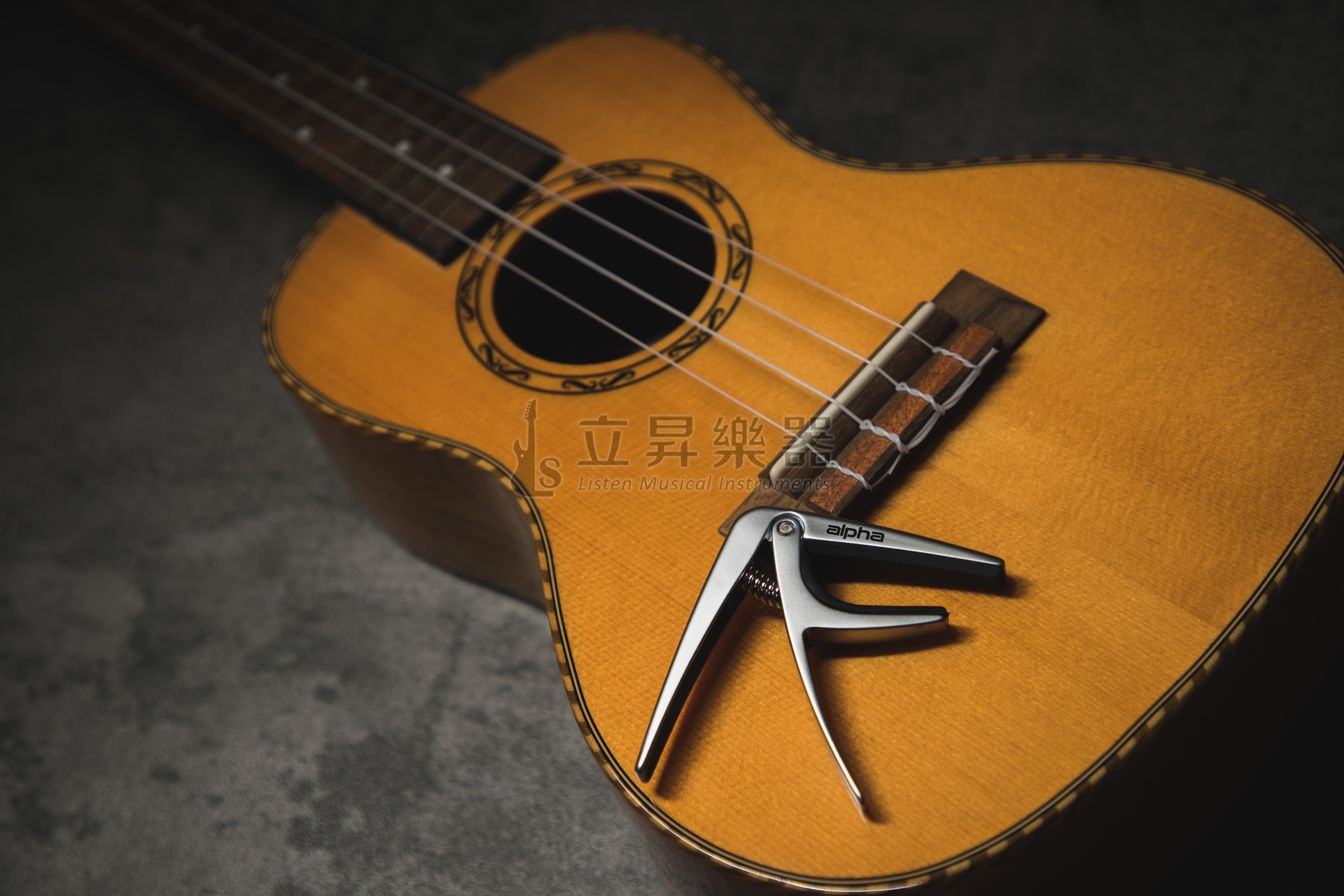 Alpha AP-03 鋁合金材質 烏克麗麗專用移調夾 第 3 張圖片｜三峽烏克麗麗