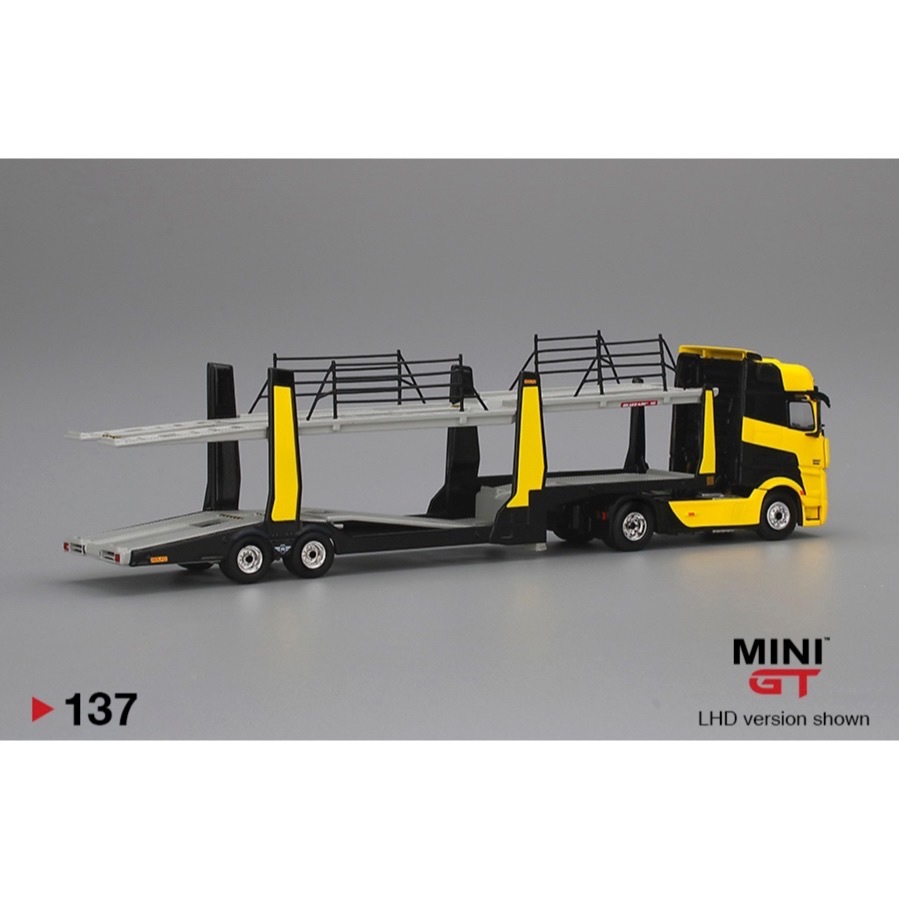 1/64 Mercedes-Benz Actros Yellow w/Car Carrier