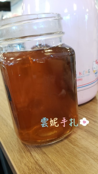 採用有「黑豆界寶石」之稱的京都丹波黑豆製造，打開包裝袋已經有好香嘅黑豆味，而且無添加亦不含咖啡因。    黑豆除咗上奶，仲有助改善白髮、脫髮、增加血液循環改善四肢冰冷，對女士週期調理都有幫助，就算未做媽媽嘅女士一樣啱飲~