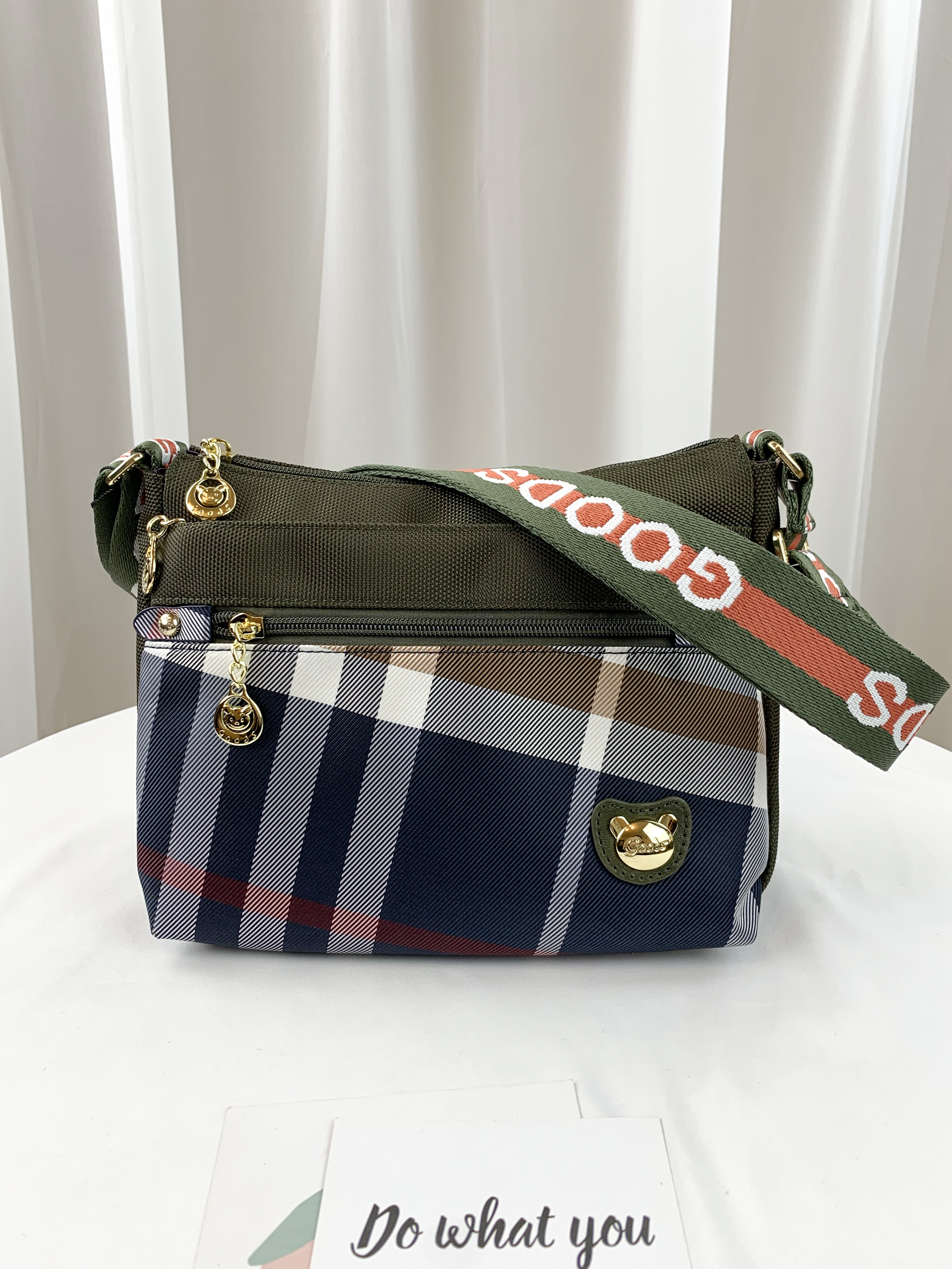 GOODS 大格綠 拼色防潑水側背包 #2672